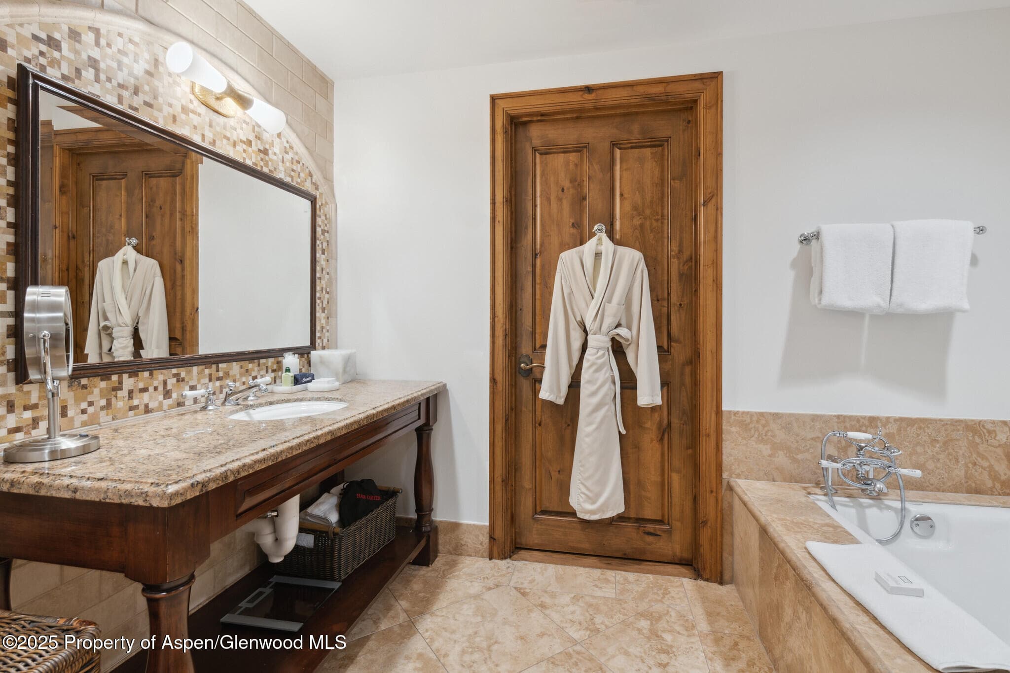 415 E Dean St., Unit 36, Weeks 5 & 6, Aspen, CO 81611 - Photo 22