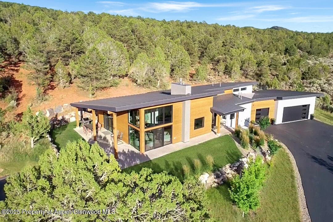 1015 Hidden Valley Drive, Glenwood Springs, CO 81601 - Photo 2