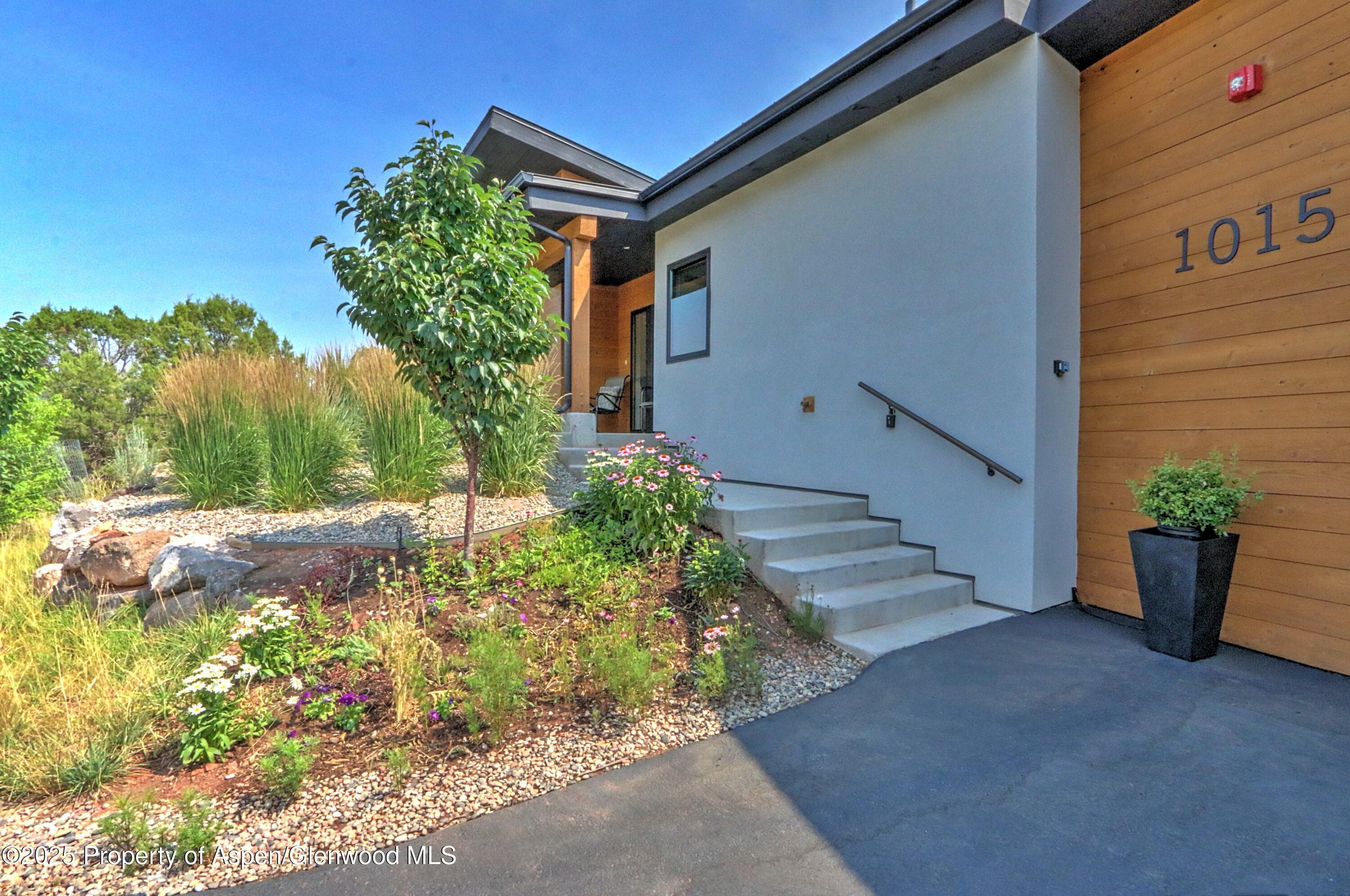 1015 Hidden Valley Drive, Glenwood Springs, CO 81601 - Photo 4
