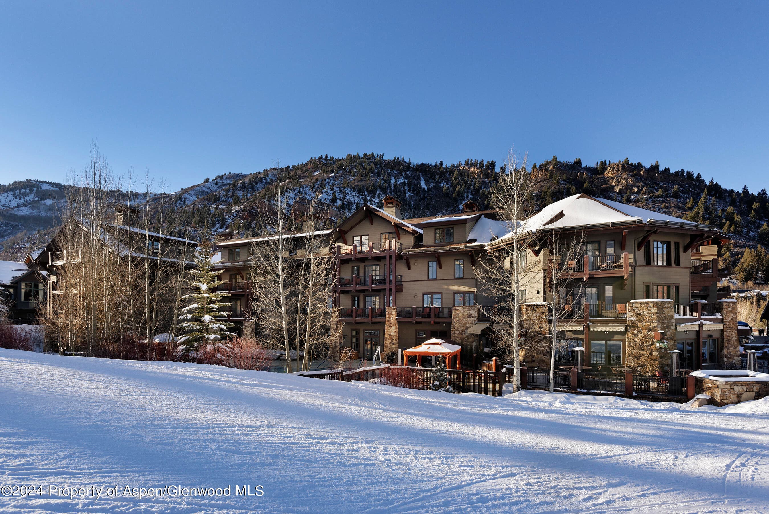 197 Prospector Road 2303 Fw 22,23,50 + Fl, Aspen, CO 81611 - Photo 9