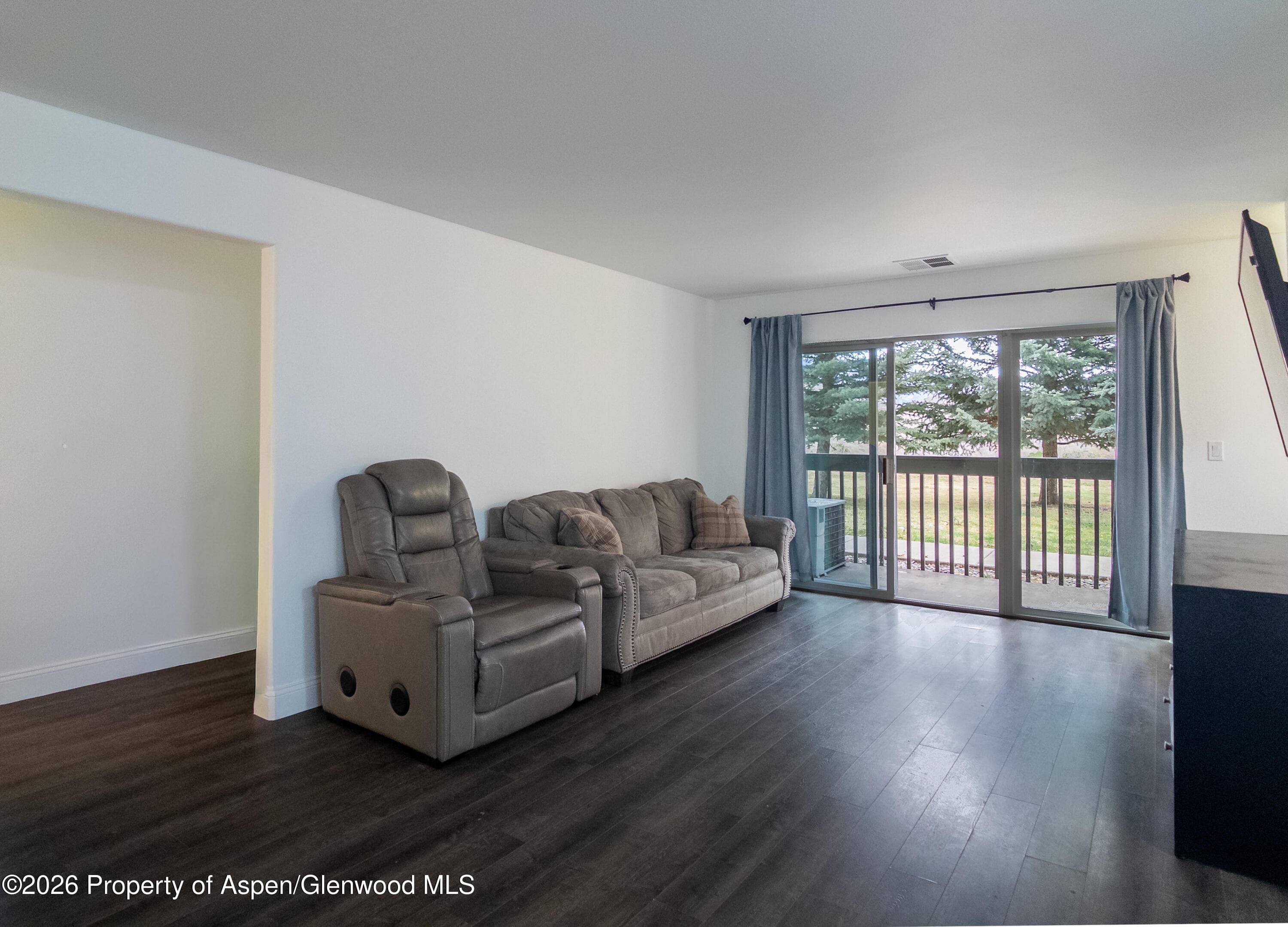 792 Castle Valley Boulevard B, New Castle, CO 81647 - Photo 2