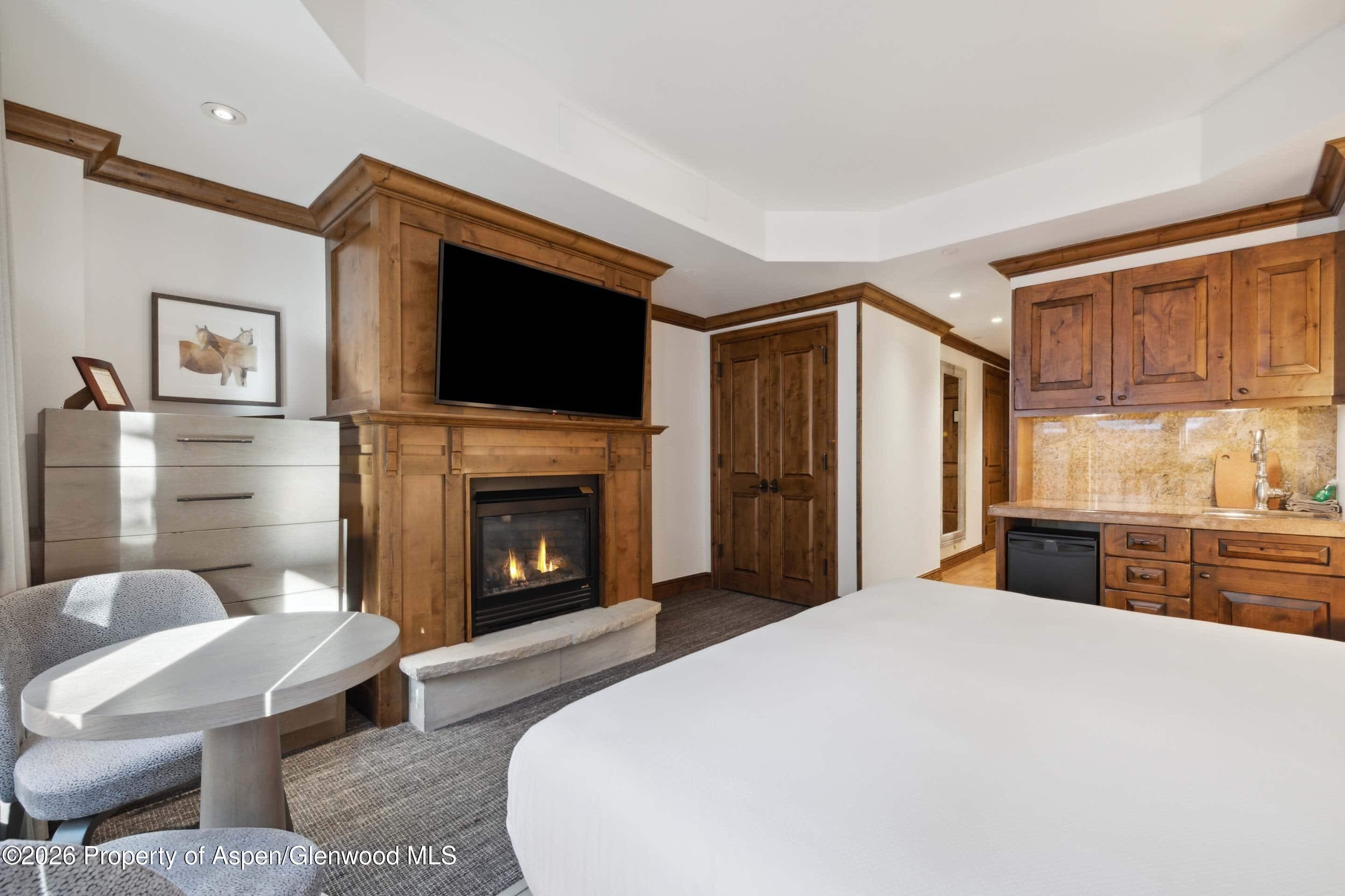 415 E Dean St, Unit 43, Wks 11 & 12, Aspen, CO 81611 - Photo 8