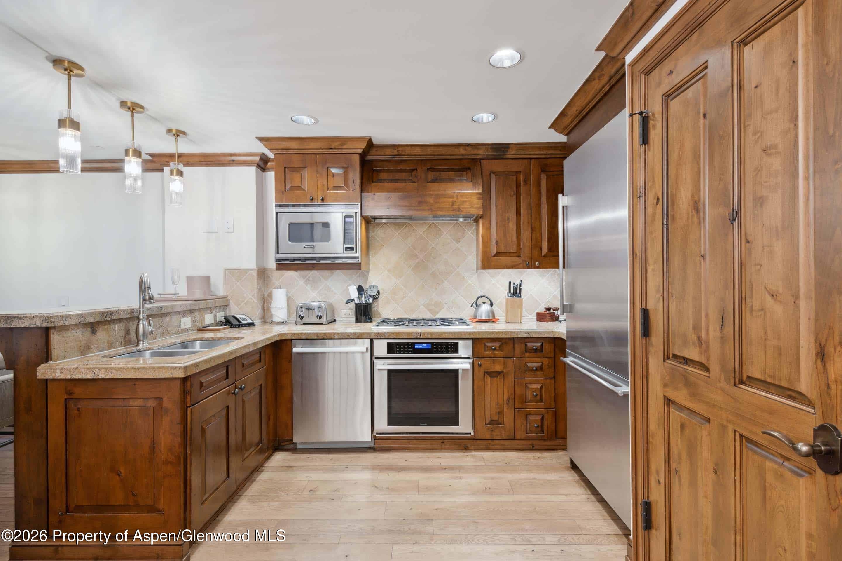 415 E Dean St, Unit 43, Wks 11 & 12, Aspen, CO 81611 - Photo 4