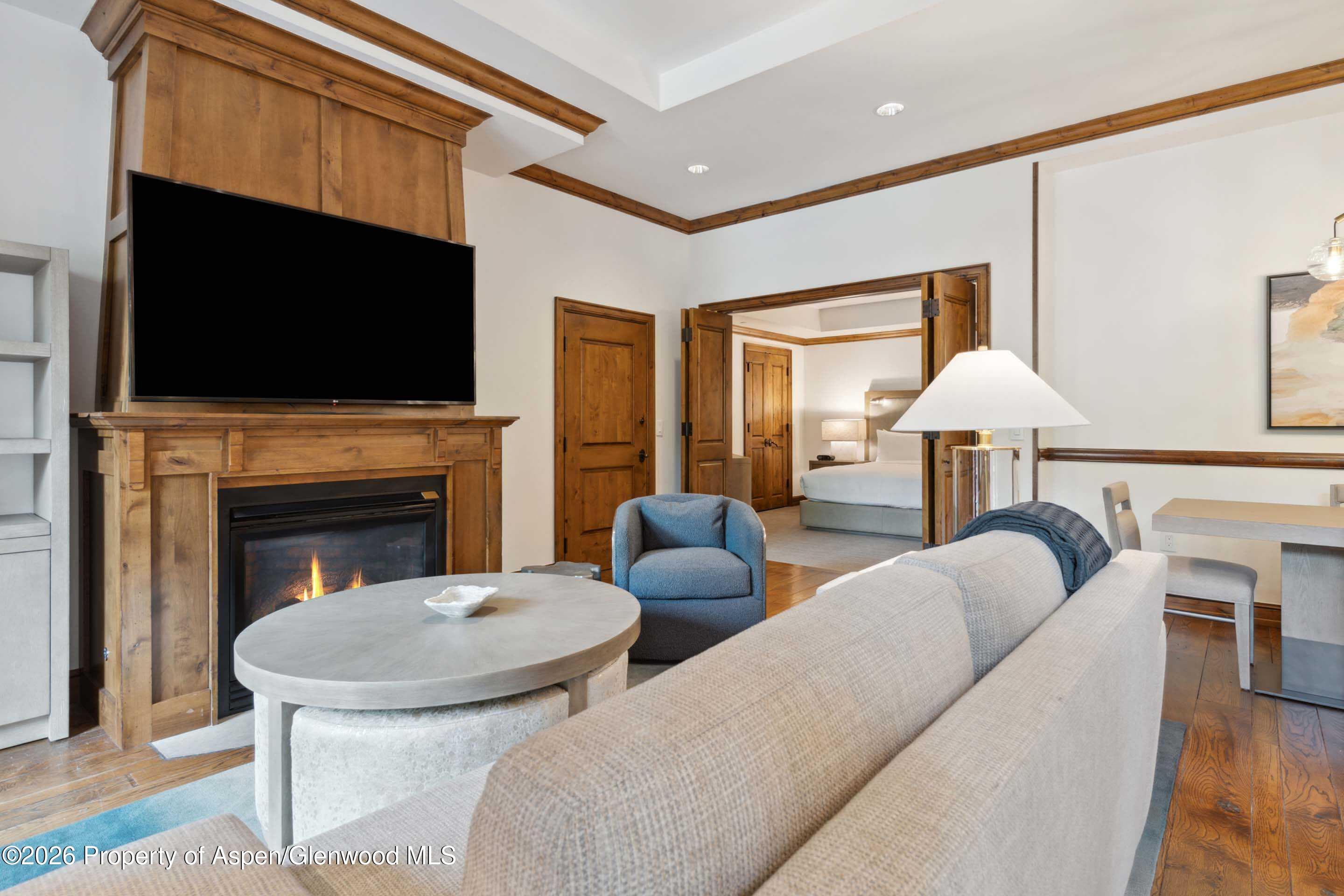 415 E Dean St, Unit 8, Week 10, Aspen, CO 81611 - Photo 3