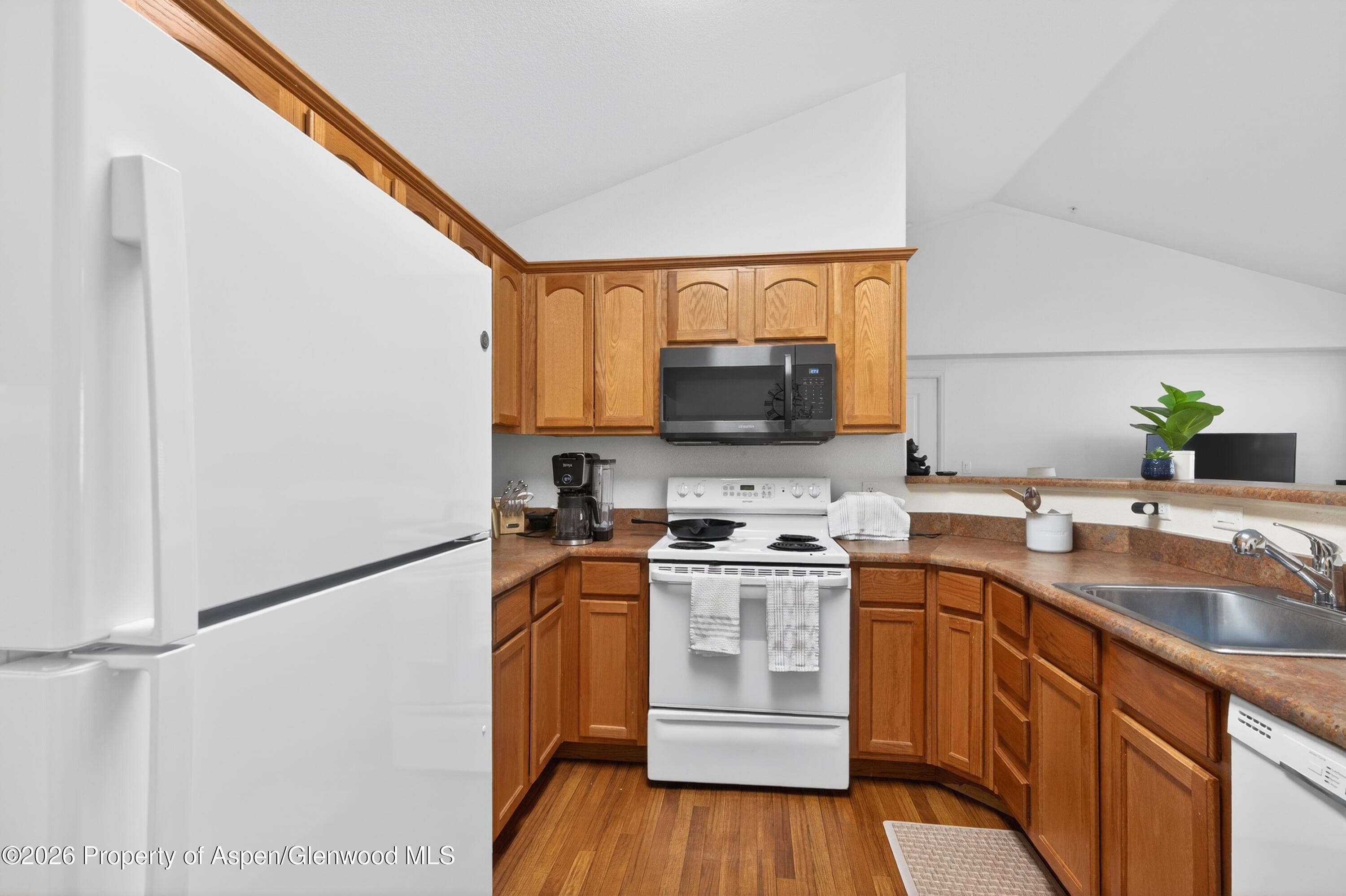 560 River View Drive 706, New Castle, CO 81647 - Photo 10