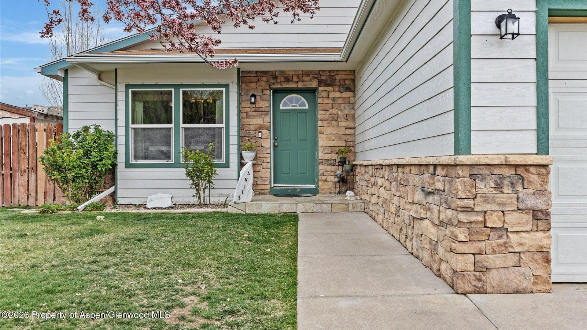 2606 Shawnee Court, Rifle, CO 81650 - Photo 4