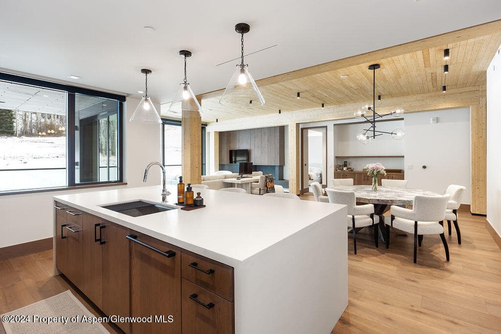 180 Wood Road 302, Snowmass Village, CO 81615 - Photo 10