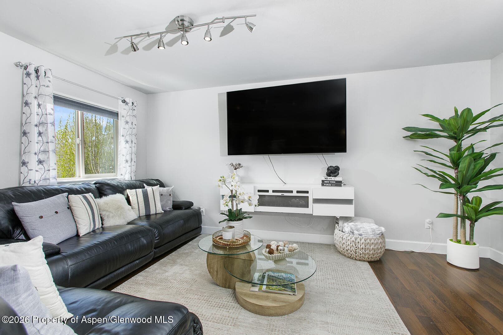 2013 Ballard Avenue, Silt, CO 81652 - Photo 4