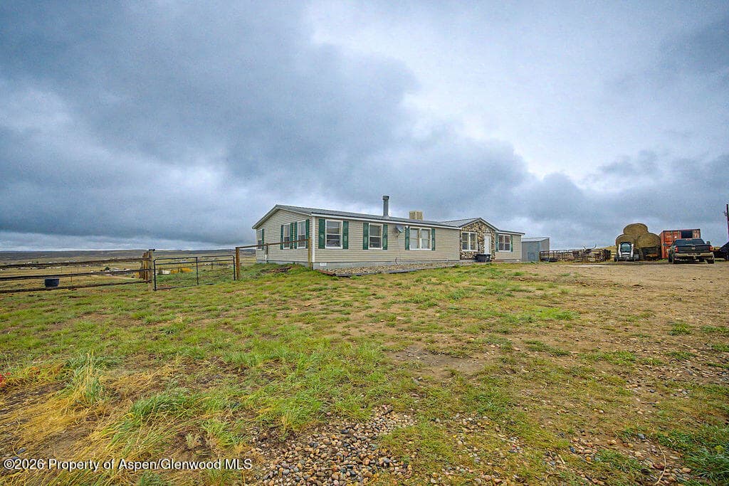 120 Linda Vista Road, Craig, CO 81625 - Photo 1