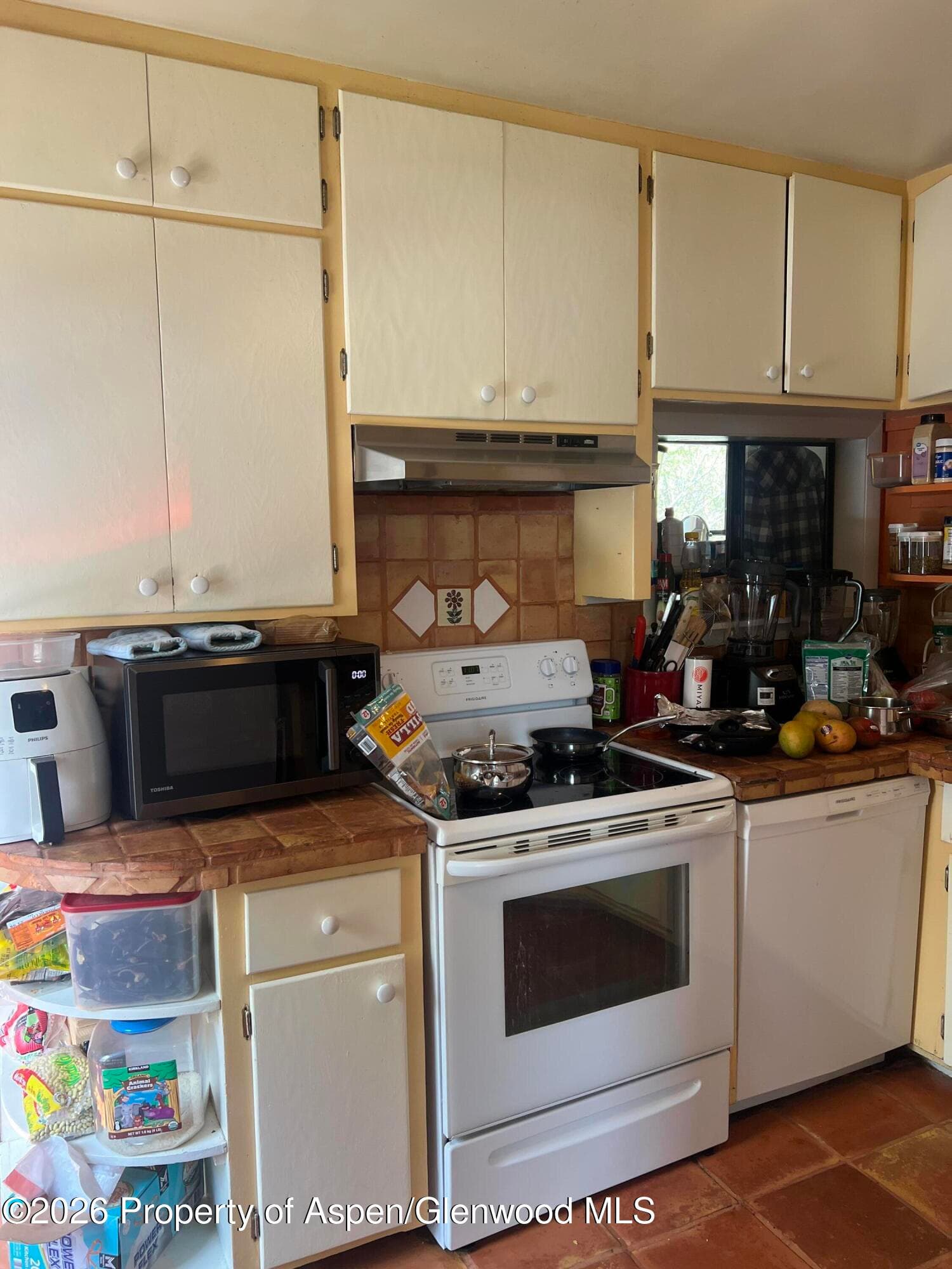 221 S E Avenue, New Castle, CO 81647 - Photo 8