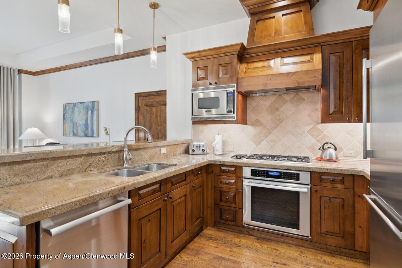 415 E Dean St, Unit 5, Weeks 9 & 10, Aspen, CO 81611 - Photo 9