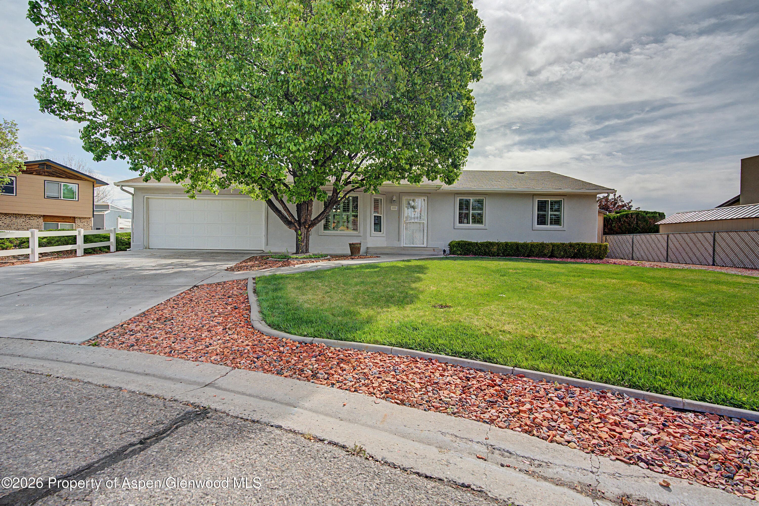 596 E Valley Court, Grand Junction, CO 81504 - Photo 1