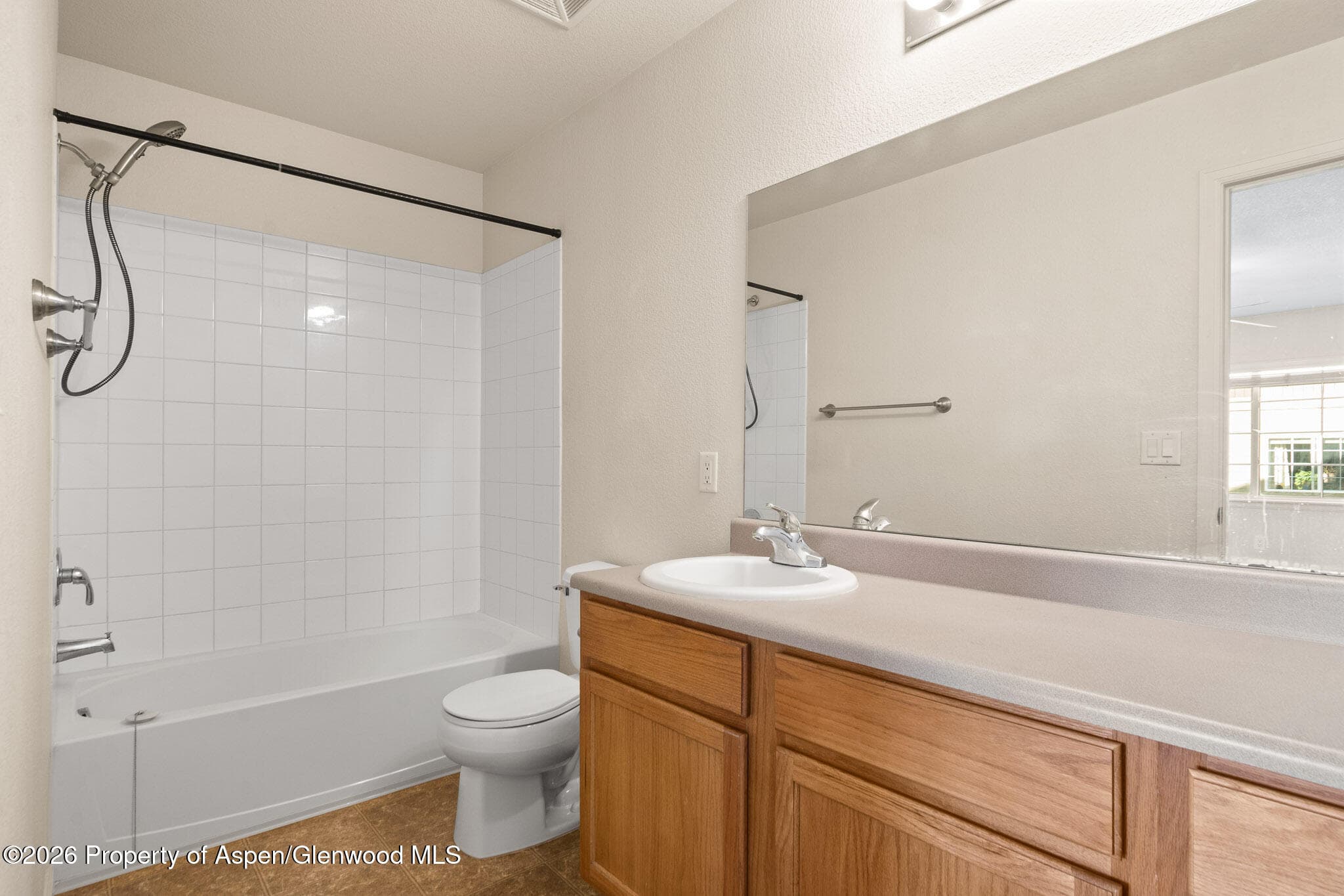 410 River View Drive 305, New Castle, CO 81647 - Photo 10