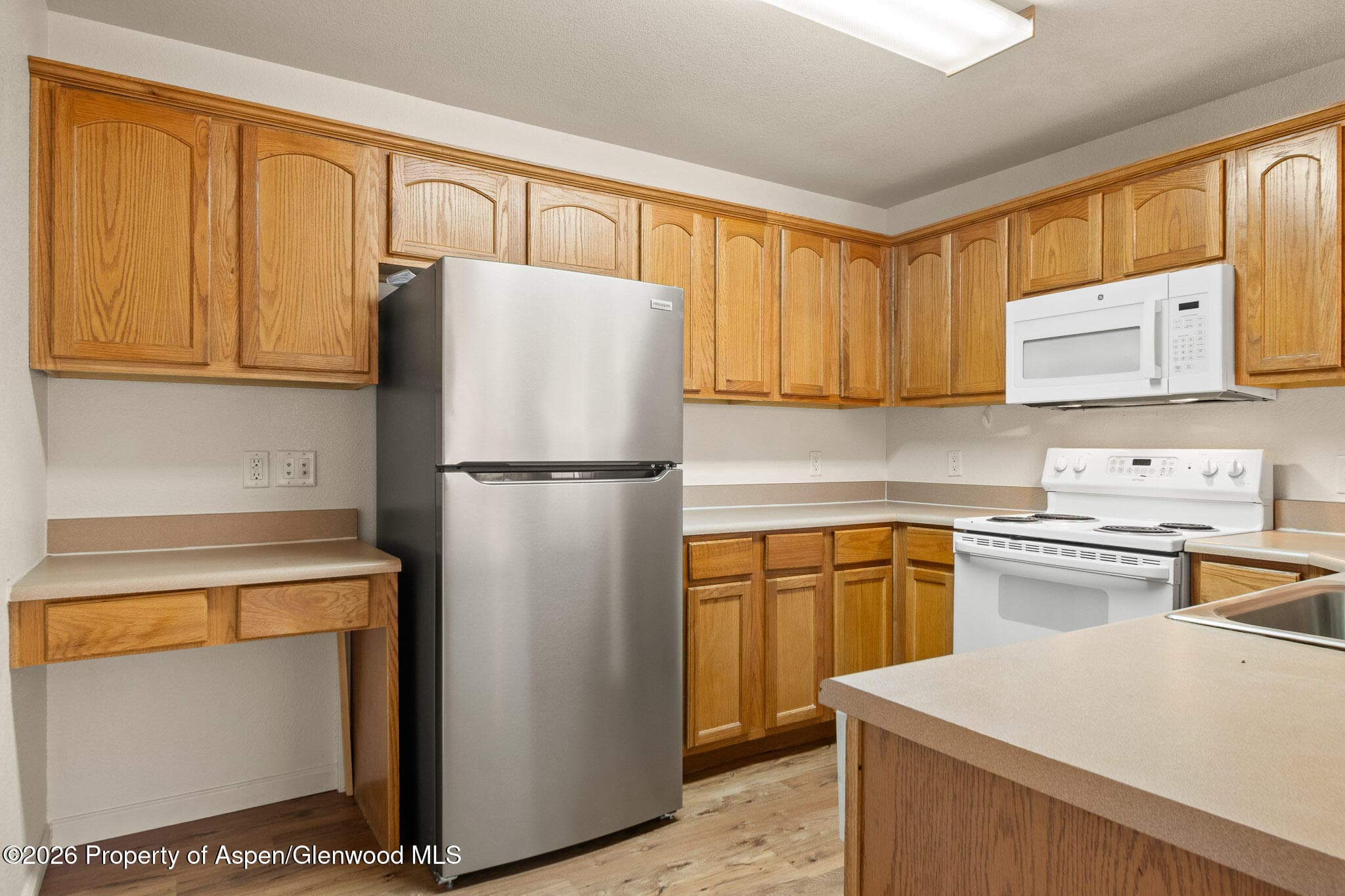 410 River View Drive 305, New Castle, CO 81647 - Photo 8