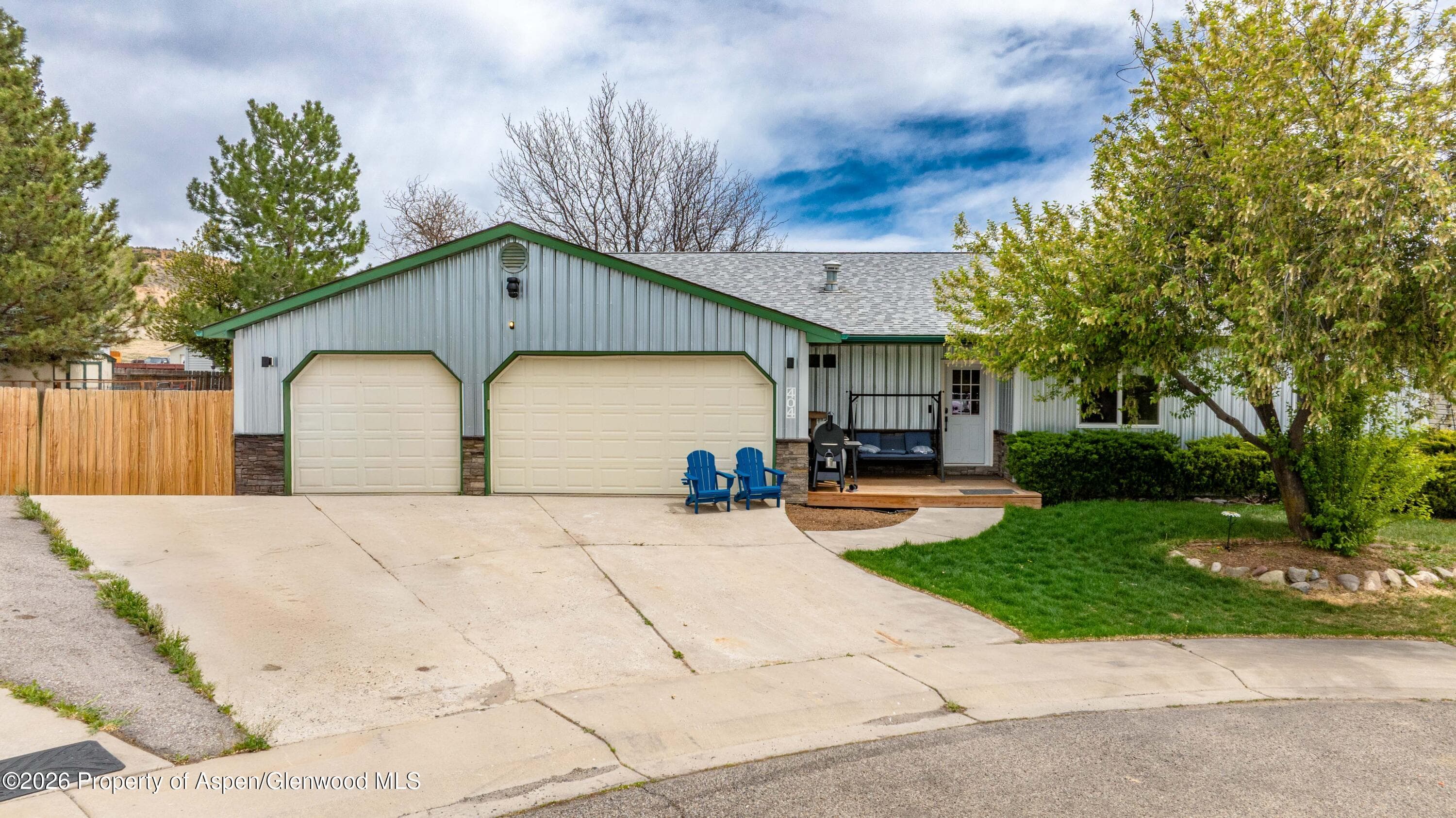 404 Ballard Circle, Silt, CO 81652 - Photo 2