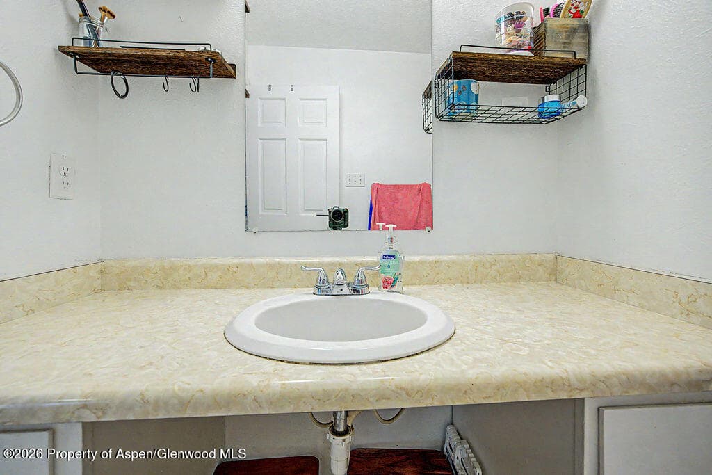 1920 Woodland Avenue, Craig, CO 81625 - Photo 17