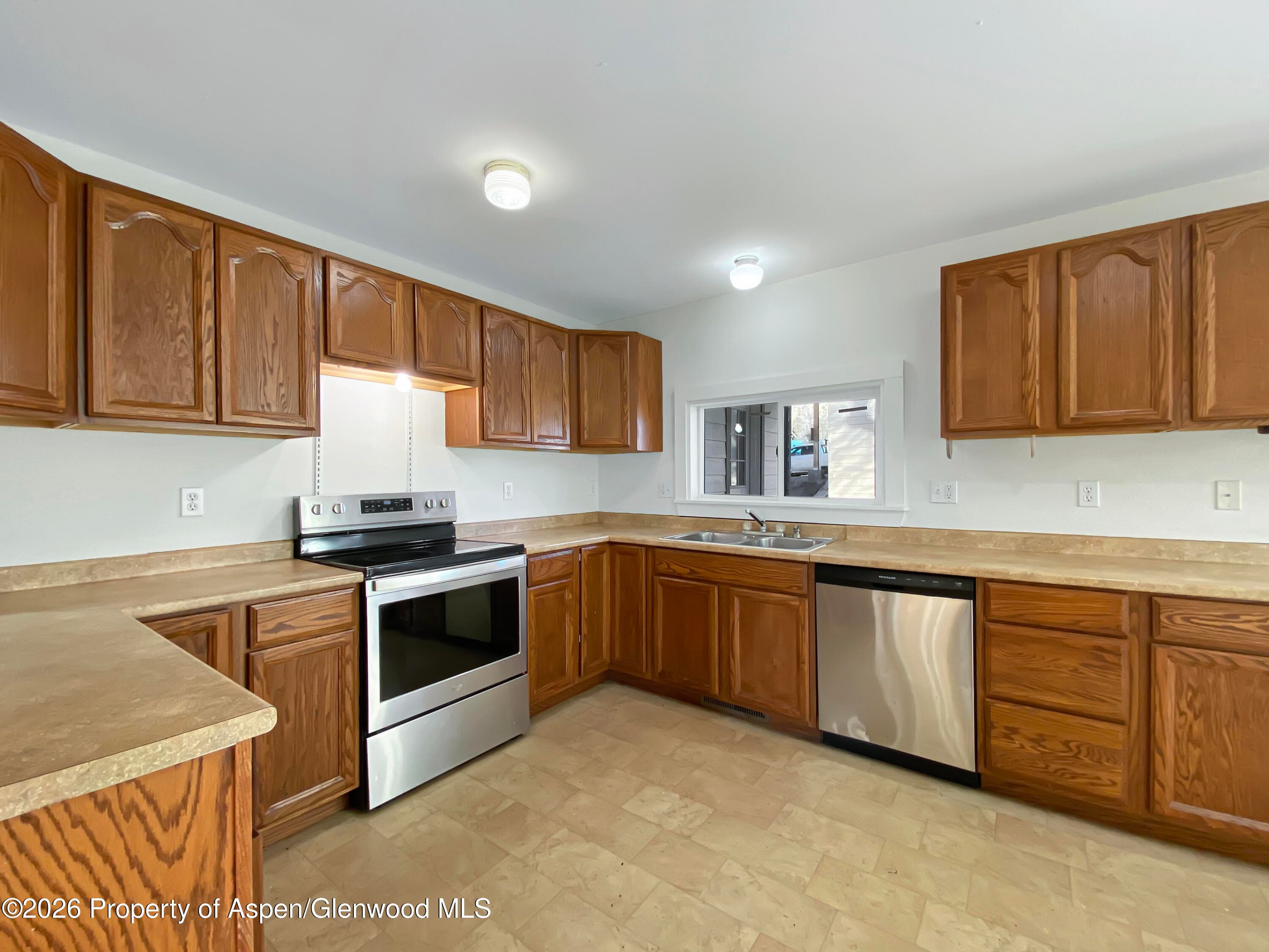 1085 Main Street, Meeker, CO 81641 - Photo 8