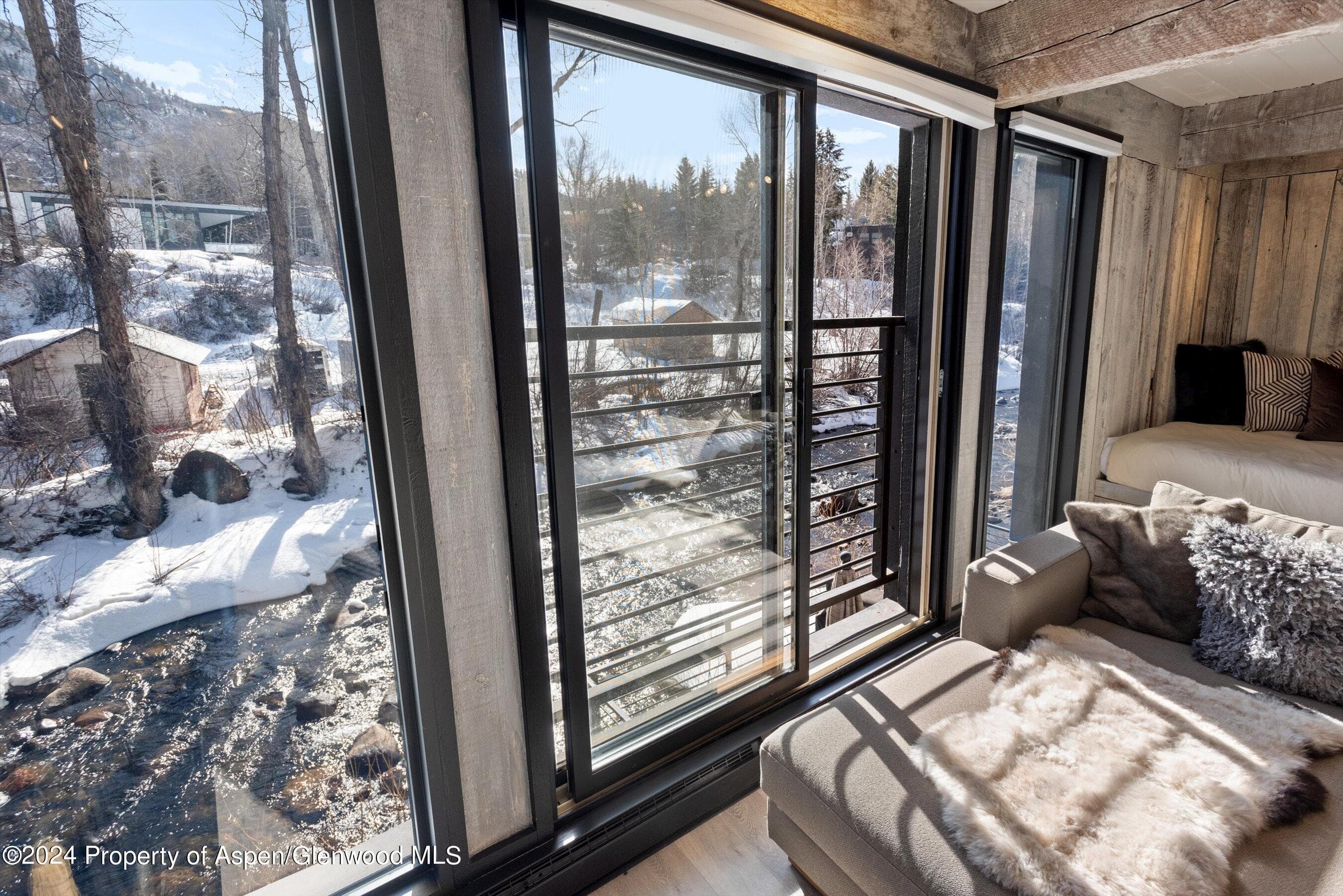 1039 E Cooper Avenue 19b, Aspen, CO 81611 - Photo 3