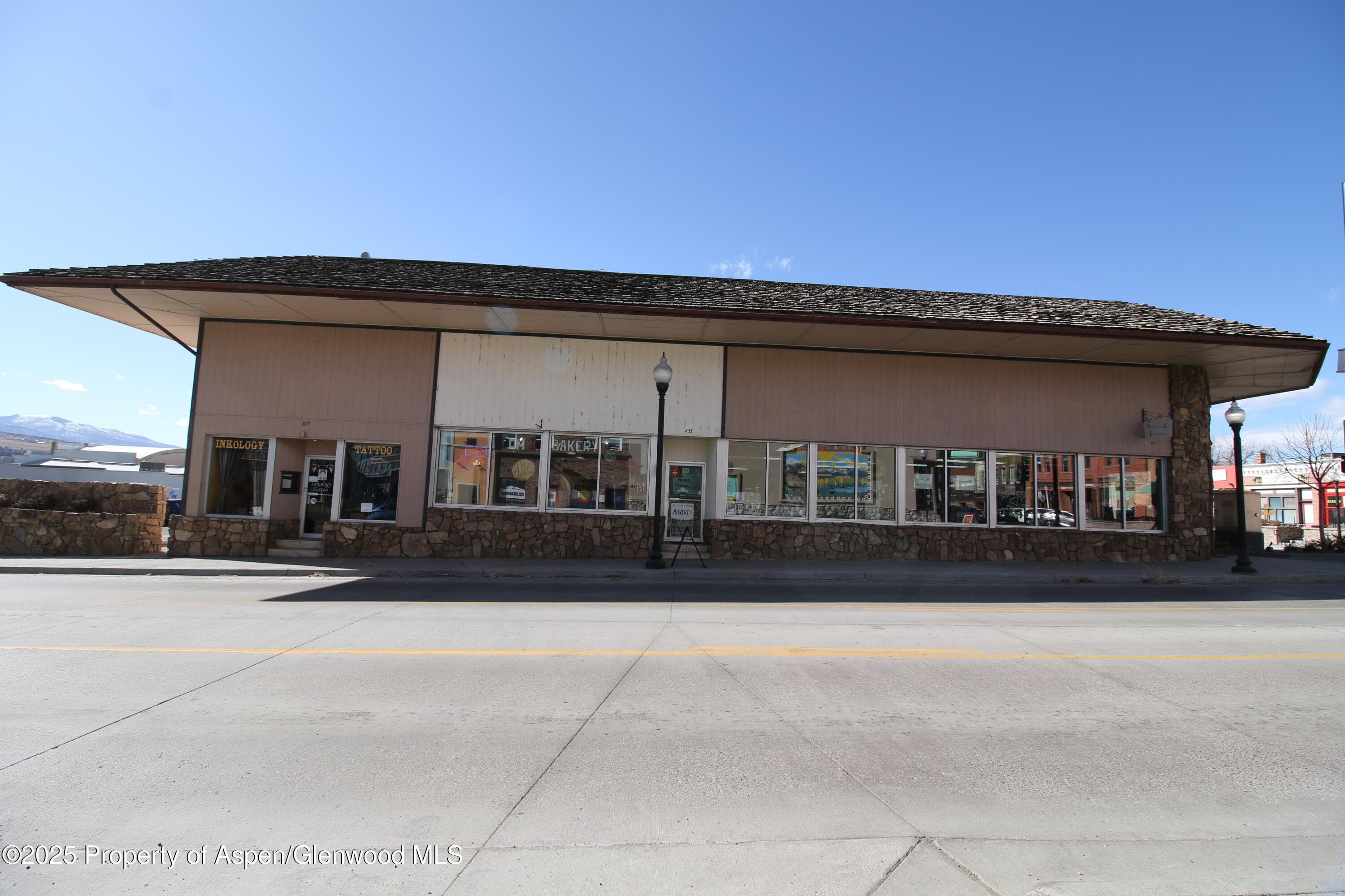 101 W 3rd Street, Rifle, CO 81650 - Photo 2