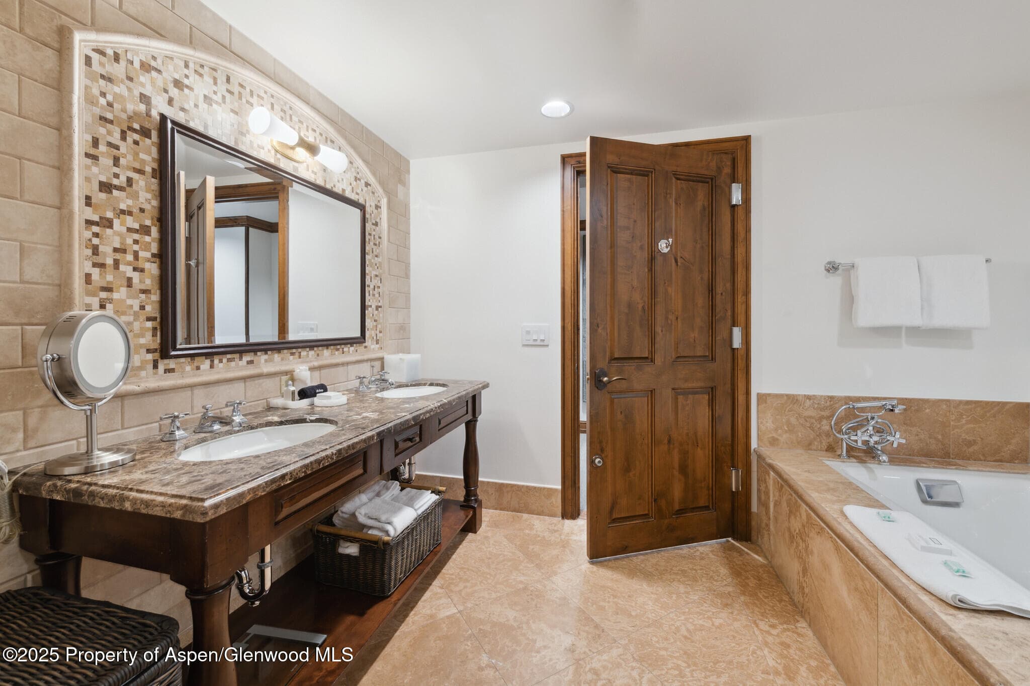 415 E Dean St., Unit 49 Week 33, Aspen, CO 81611 - Photo 16