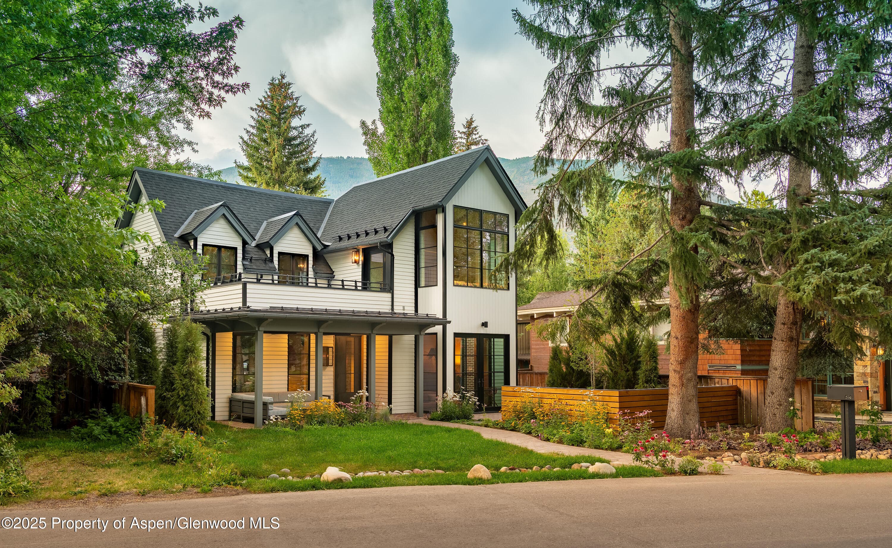 614 W North Street, Aspen, CO 81611 - Photo 30