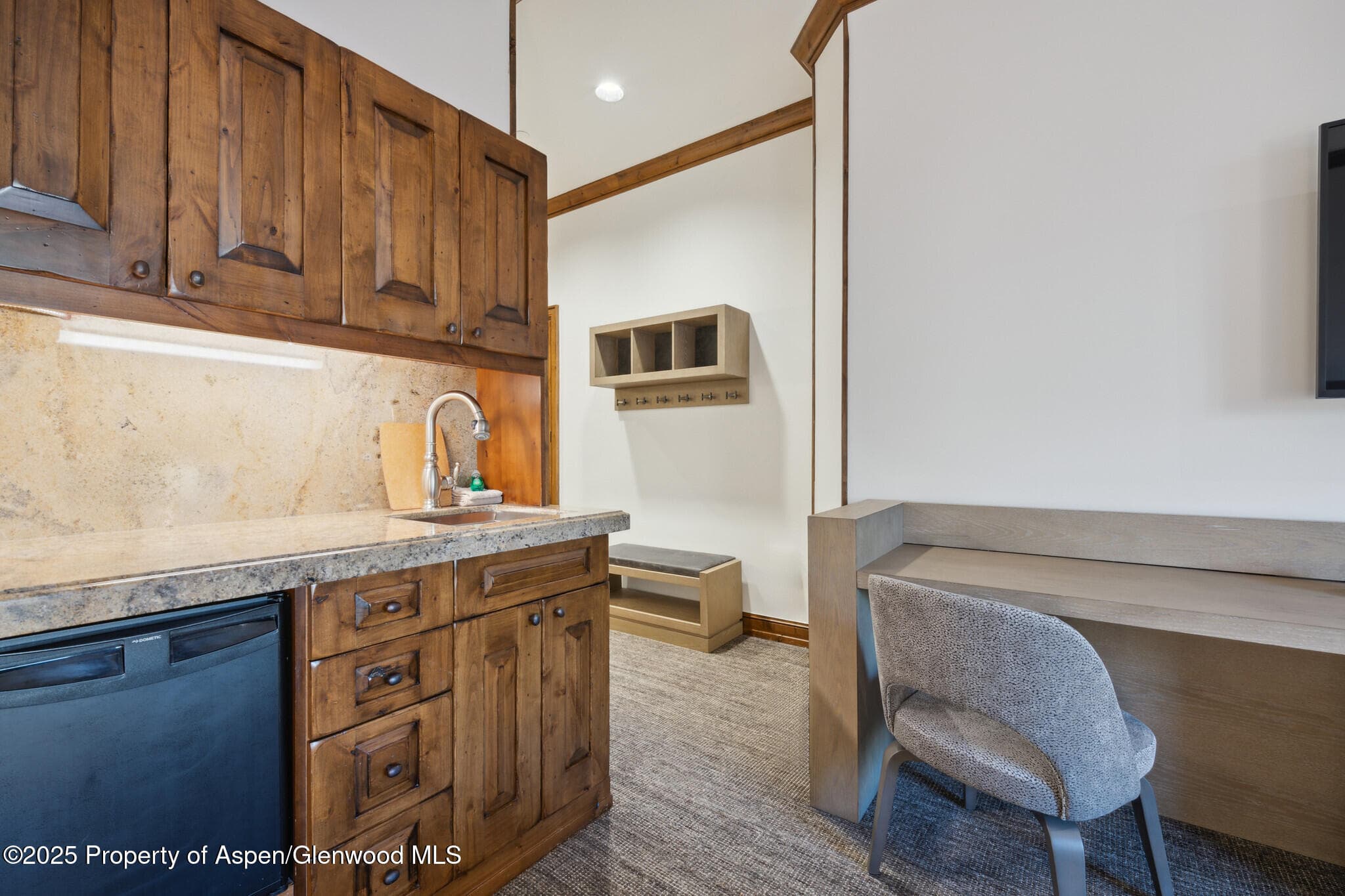 415 E Dean St, Unit 2, Week 31, Aspen, CO 81611 - Photo 23