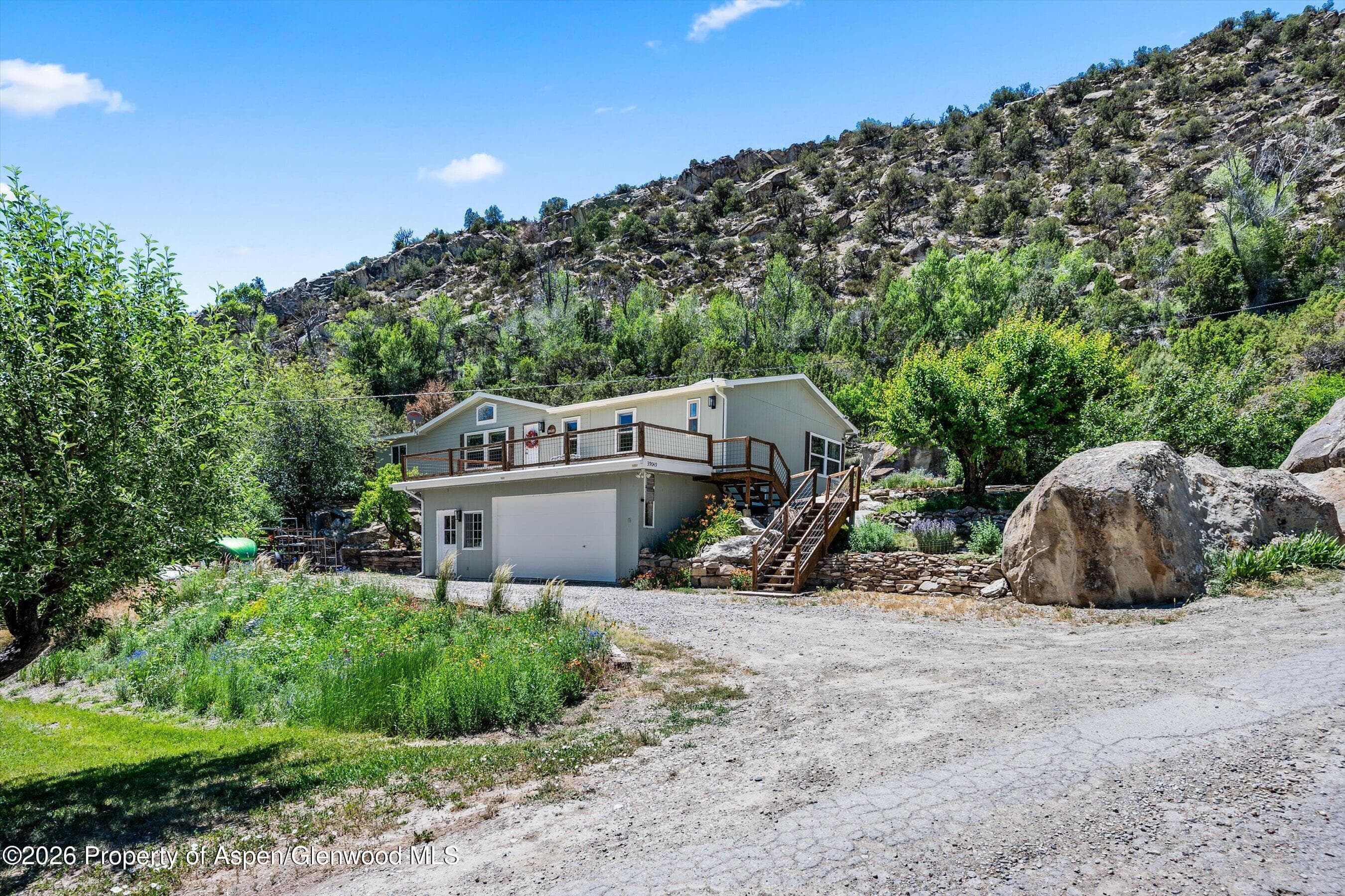 39049 Highway 6, New Castle, CO 81647 - Photo 40