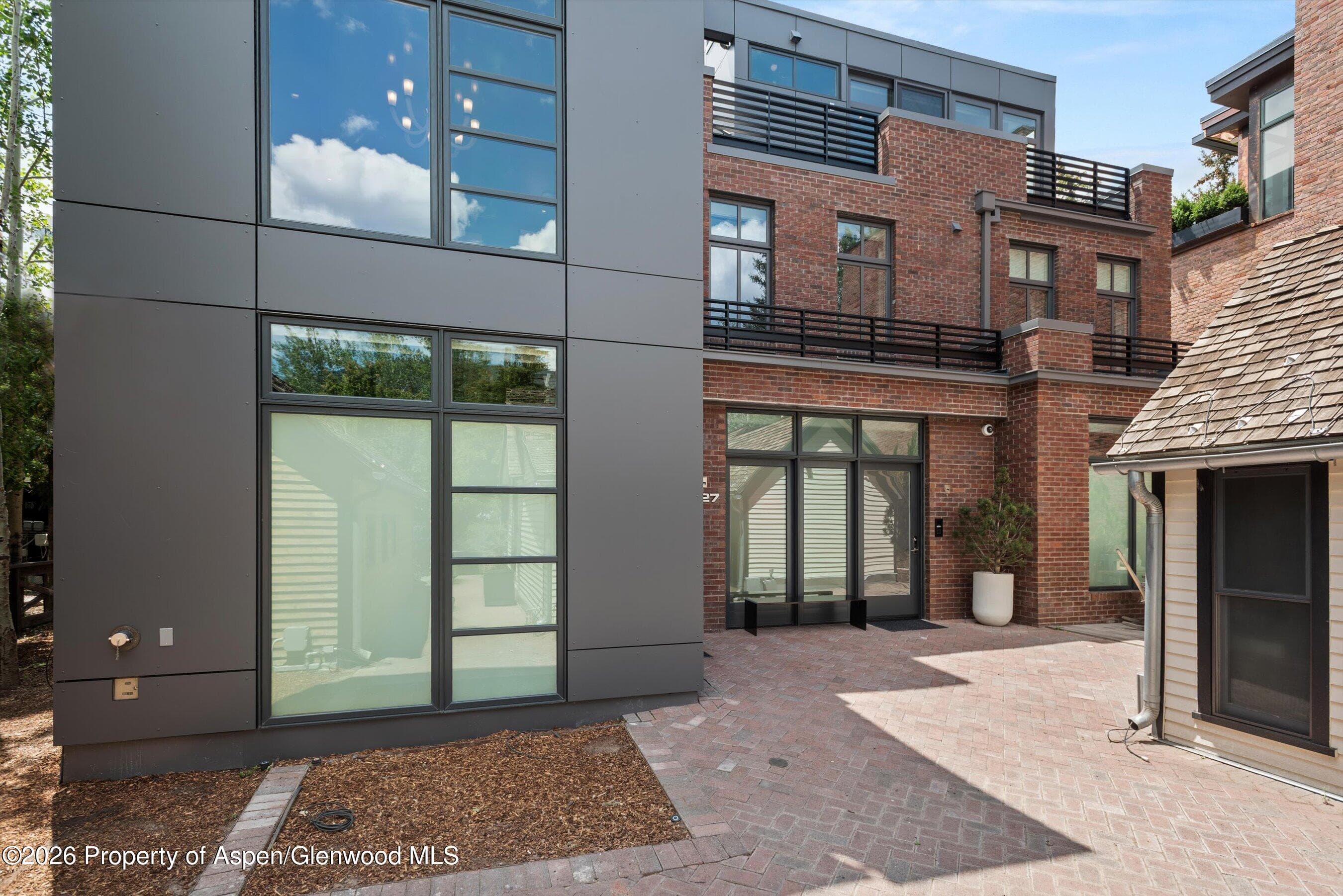 627 E Hopkins Avenue 201, Aspen, CO 81611 - Photo 49