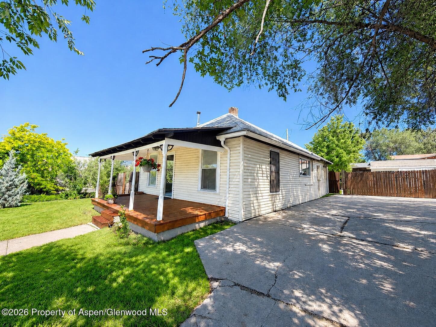 324 E 7th Street, Rifle, CO 81650 - Photo 2
