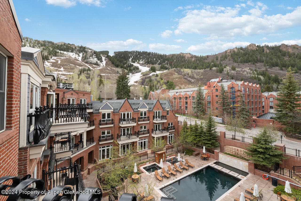 415 E Dean St, Unit 45, Week 12, Aspen, CO 81611 - Photo 31
