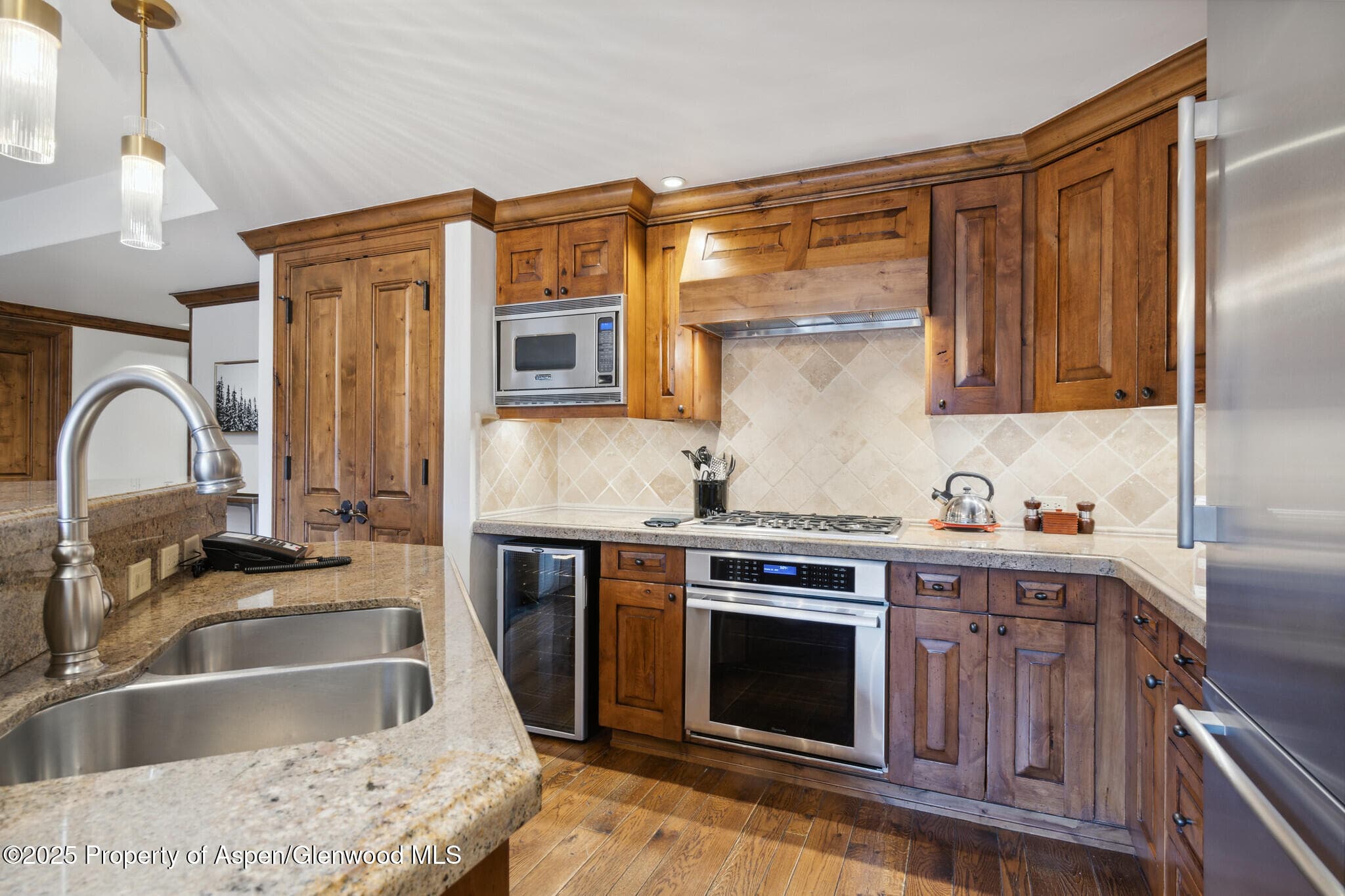 415 E Dean St., #25, Week 6, Aspen, CO 81611 - Photo 6