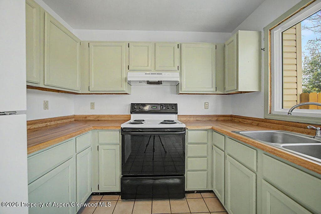 3851 W 6th Street, Craig, CO 81625 - Photo 6