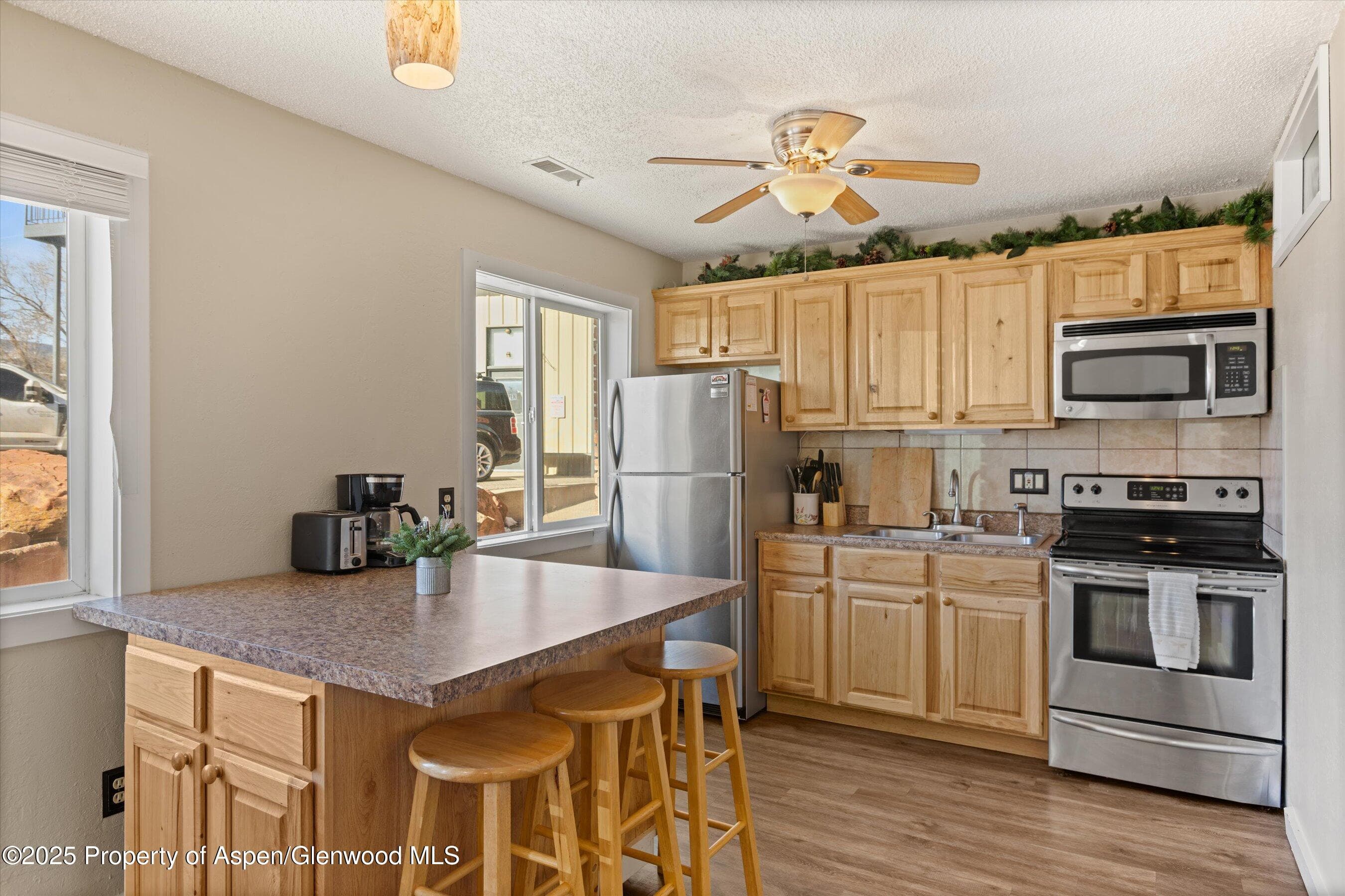 1101 Village Road Ll3b, Carbondale, CO 81623 - Photo 7