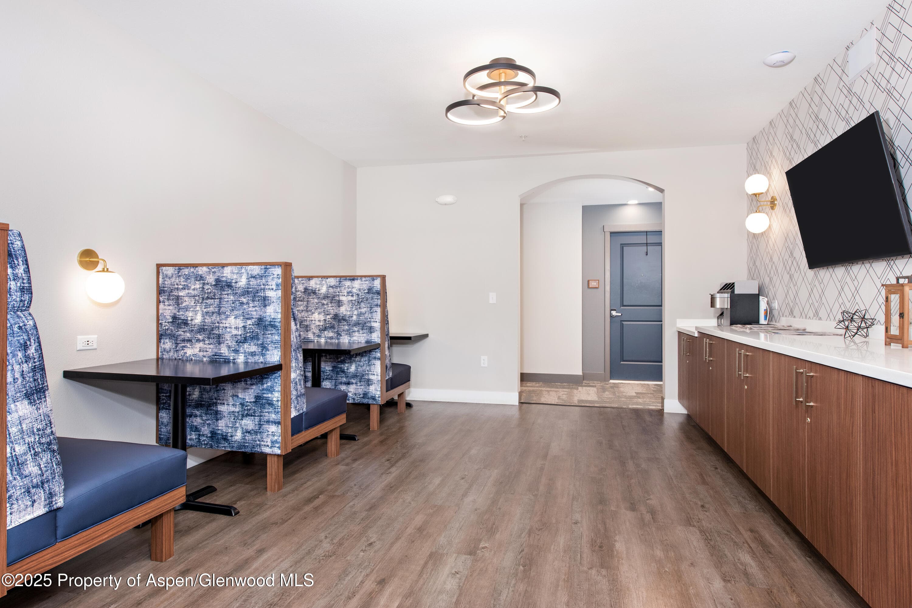 253 Wulfsohn Road 211, Glenwood Springs, CO 81601 - Photo 15