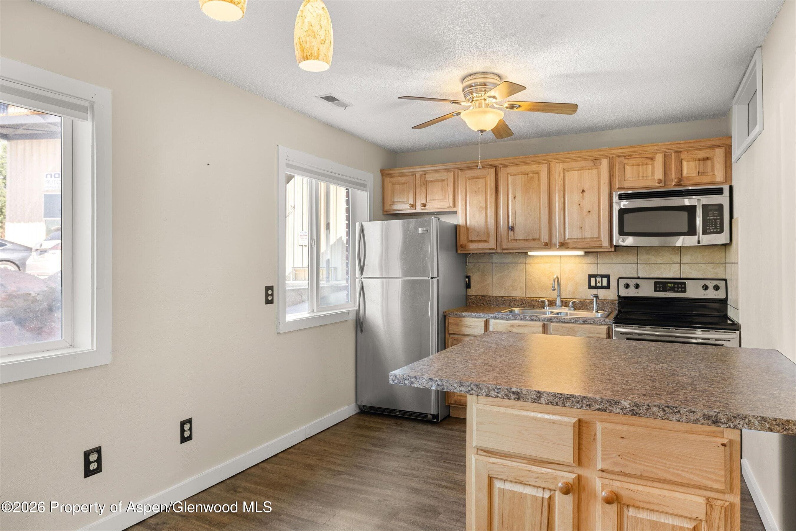 1101 Village Road Ll3b, Carbondale, CO 81623 - Photo 5