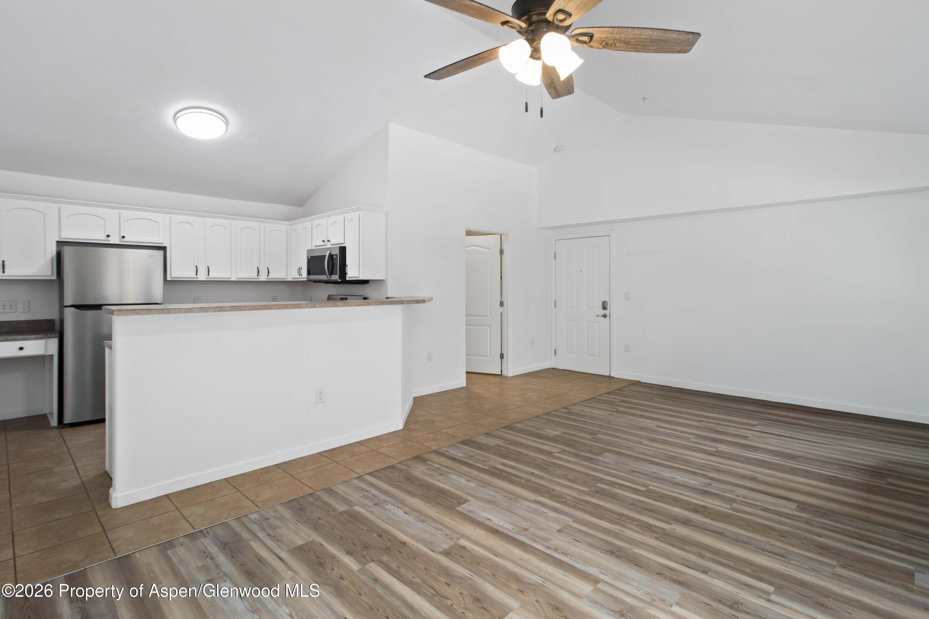 571 River View Drive 1207, New Castle, CO 81647 - Photo 4