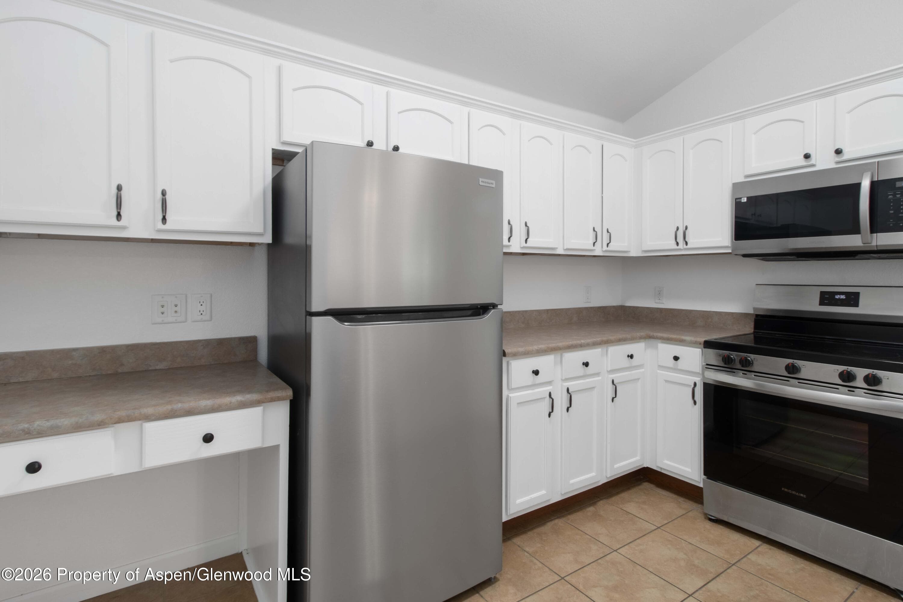 571 River View Drive 1207, New Castle, CO 81647 - Photo 5