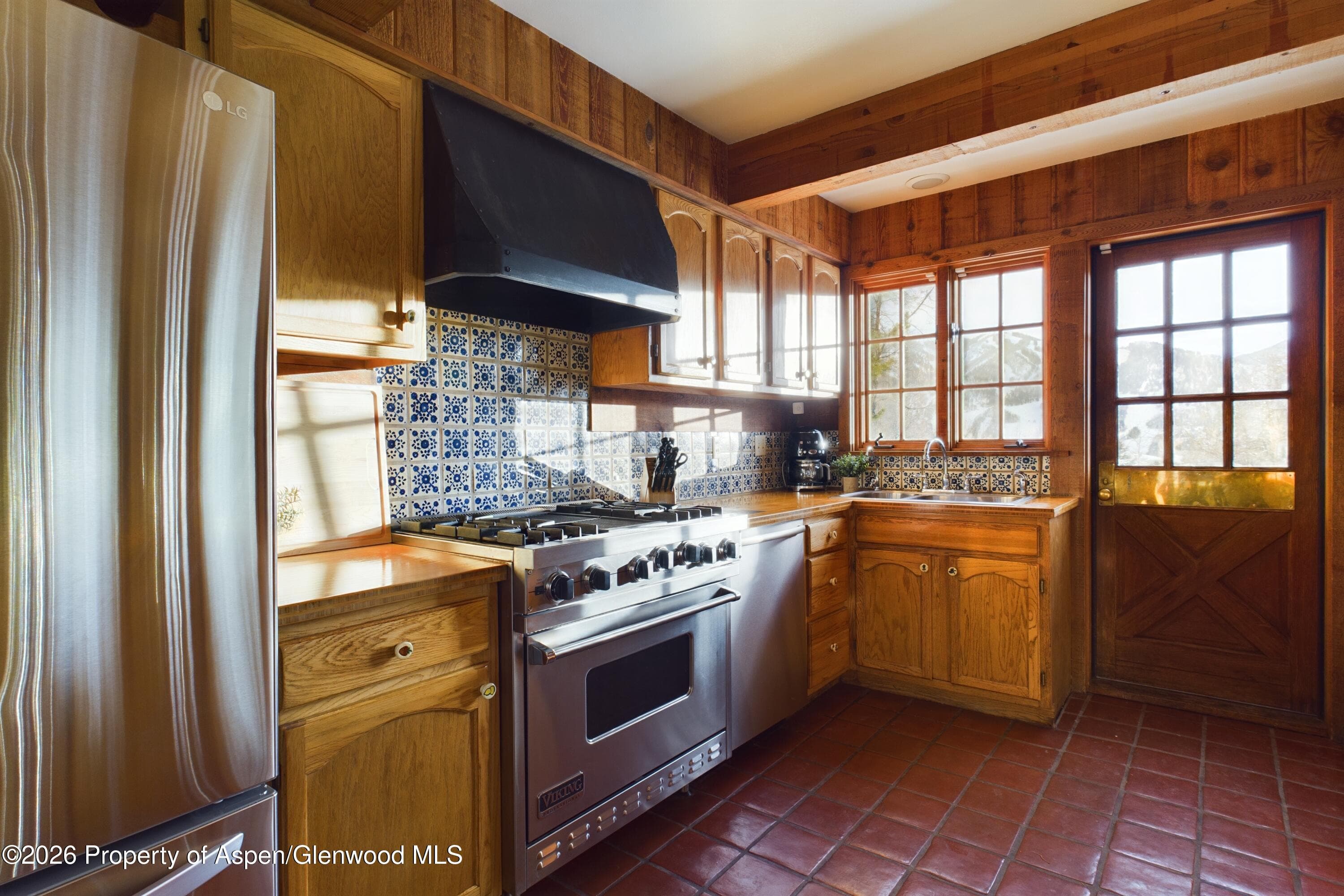 209 E Reds Road Main House, Aspen, CO 81611 - Photo 13