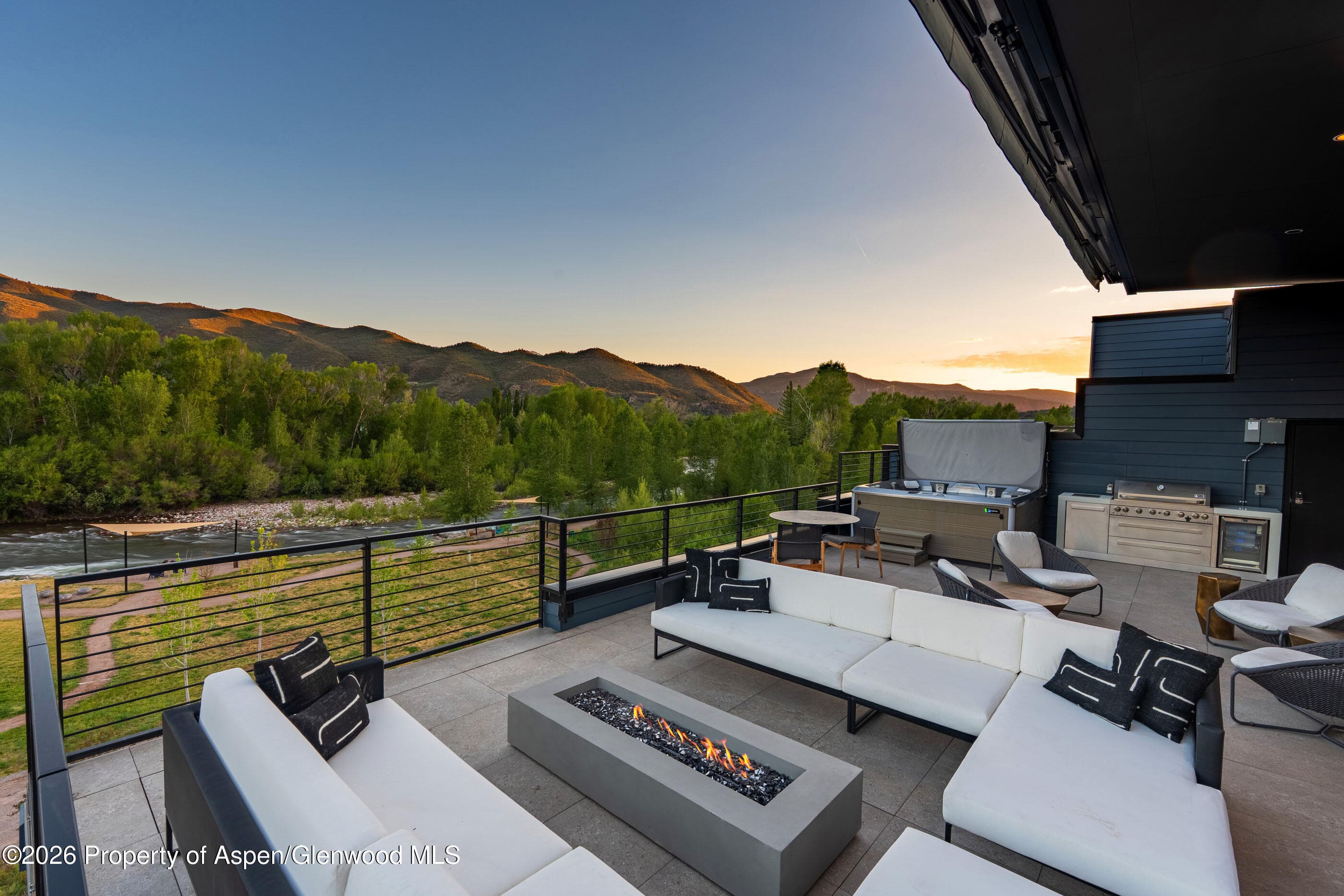 22860 Two Rivers Road Penthouse, Basalt, CO 81621 - Photo 10