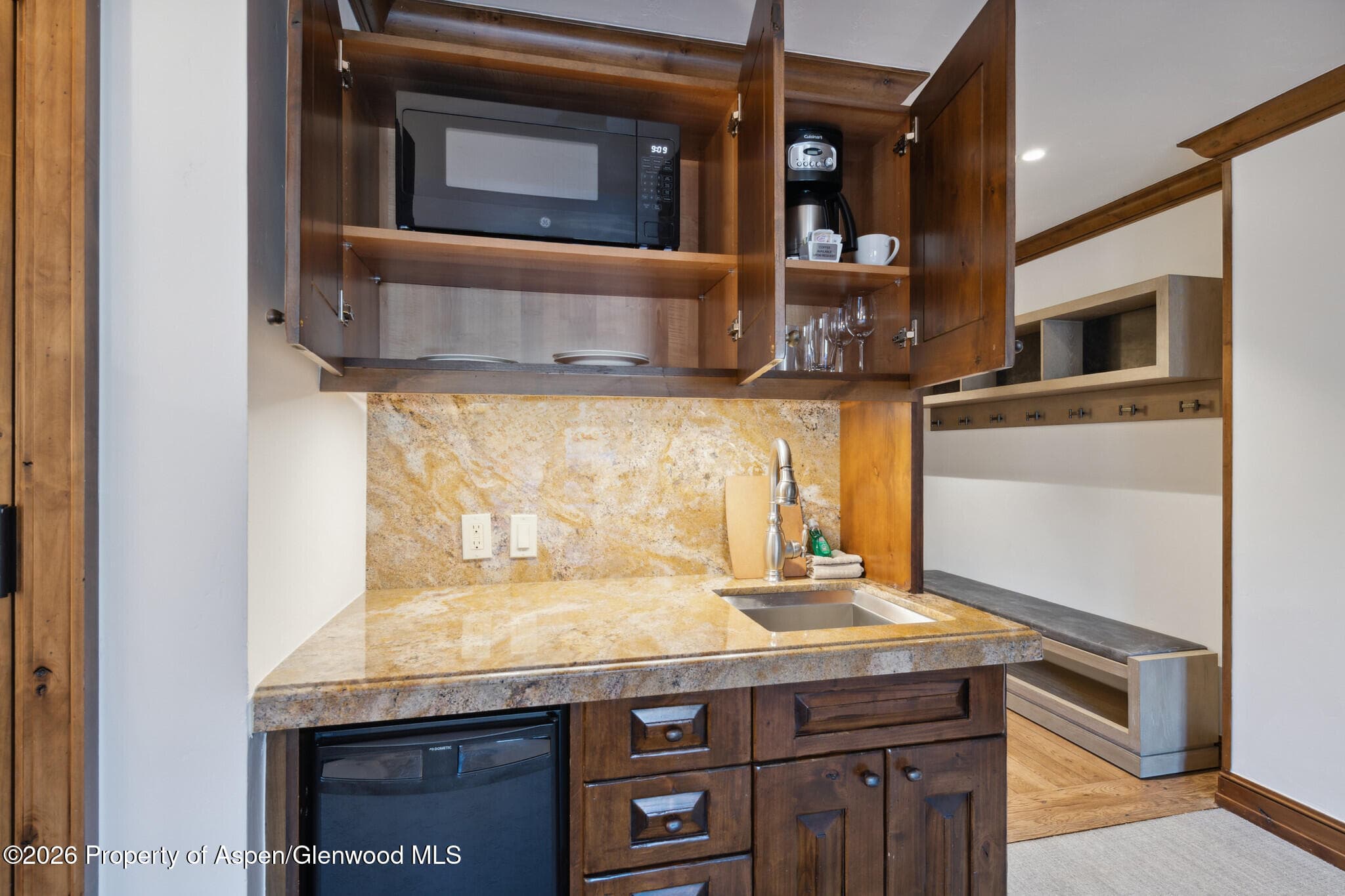 415 E Dean St, Unit 12, Week 5, Aspen, CO 81611 - Photo 19