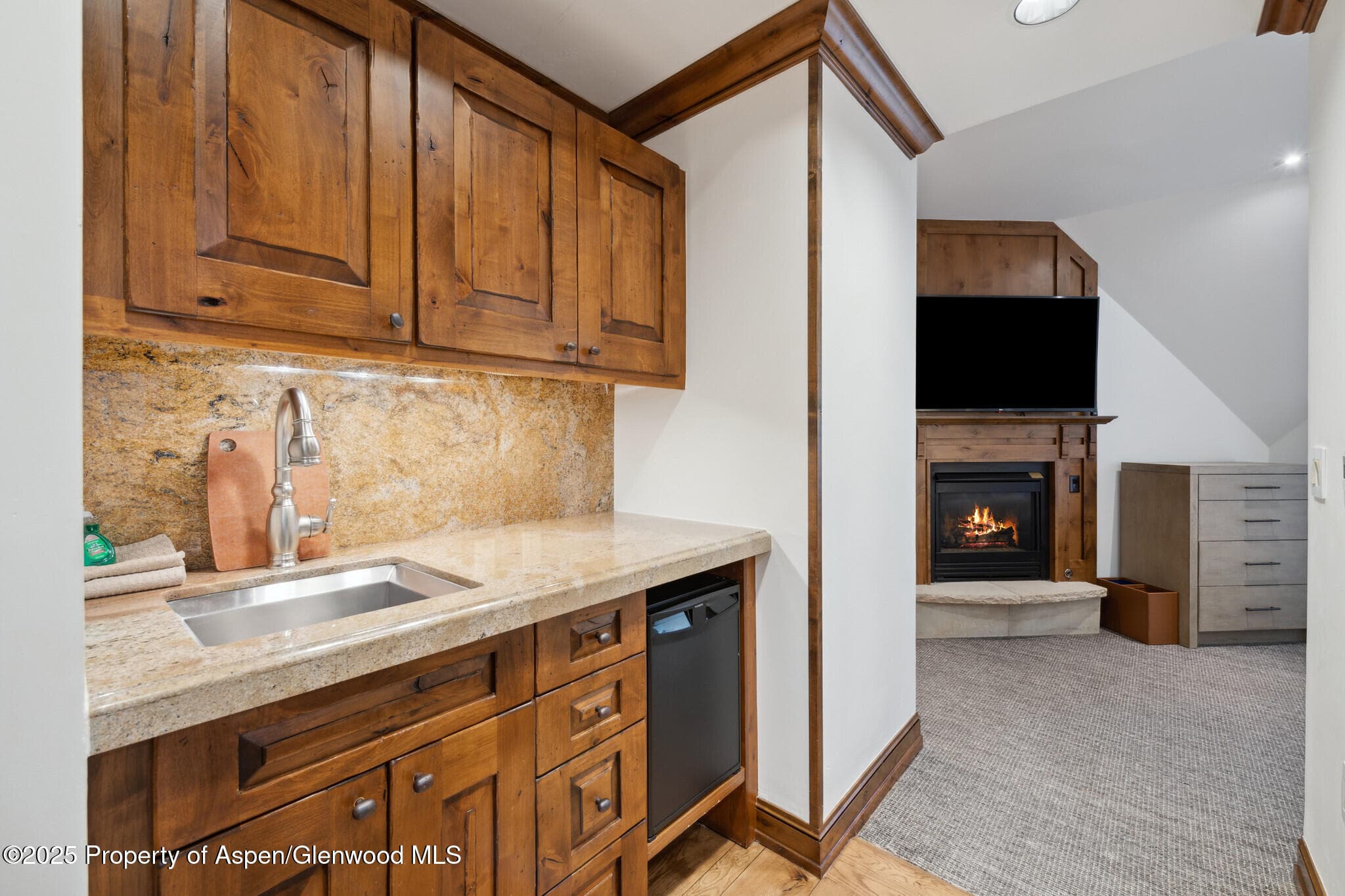 415 E Dean St, #47, Weeks 51/52, Aspen, CO 81611 - Photo 24