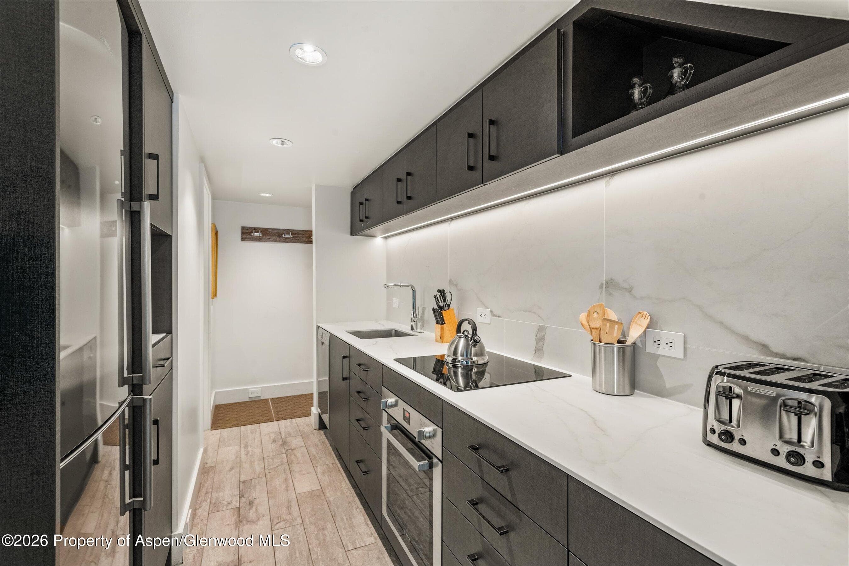 690 Carriage Way 304, Snowmass Village, CO 81615 - Photo 8