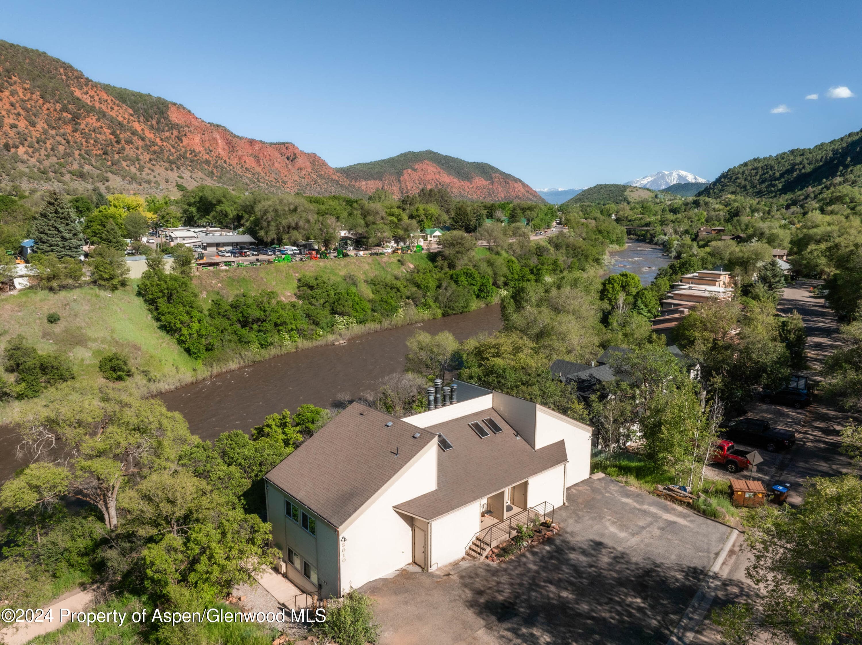 3010 Hager Lane 4, Glenwood Springs, CO 81601 - Photo 2