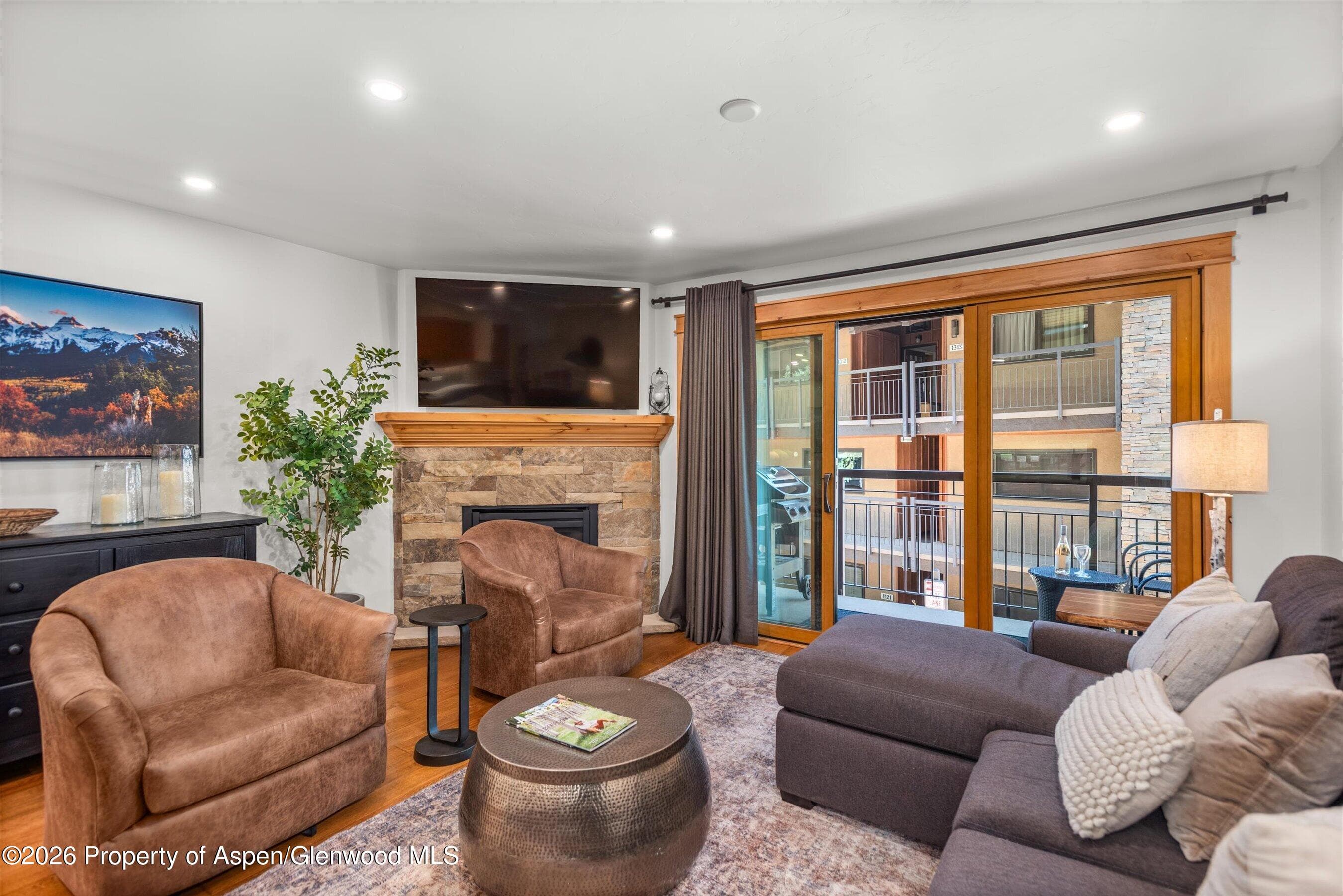 400 Wood Road H-2113, Snowmass Village, CO 81615 - Photo 2