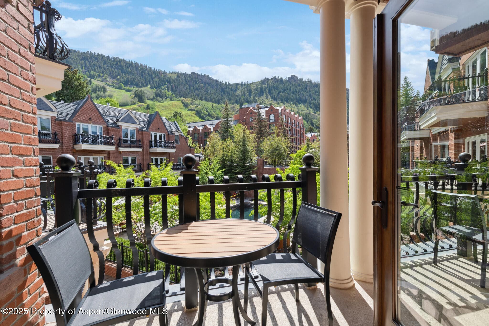 415 E Dean St., Unit 20, Week 27, Aspen, CO 81611 - Photo 2