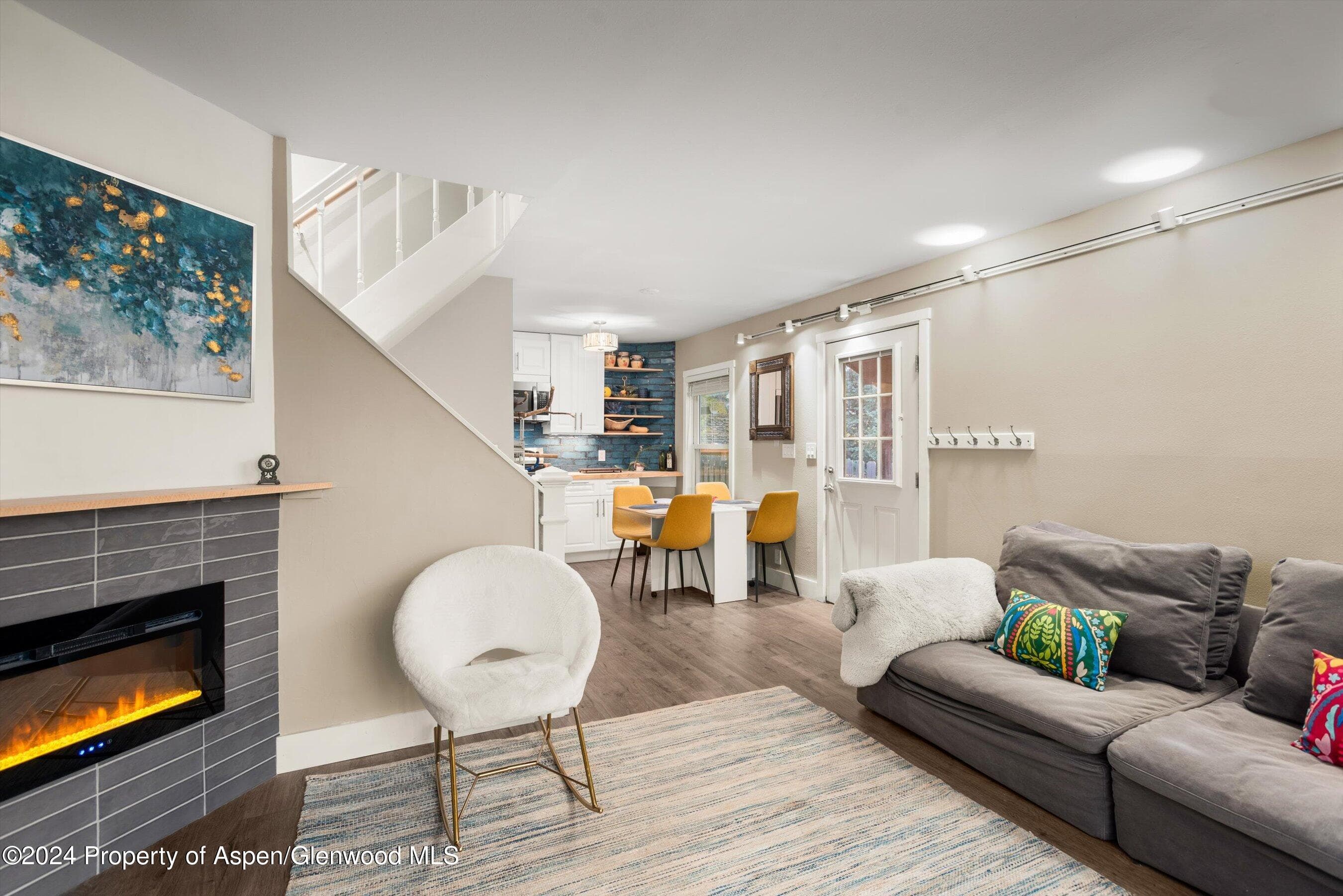 766 Lincoln Avenue, Carbondale, CO 81623 - Photo 2