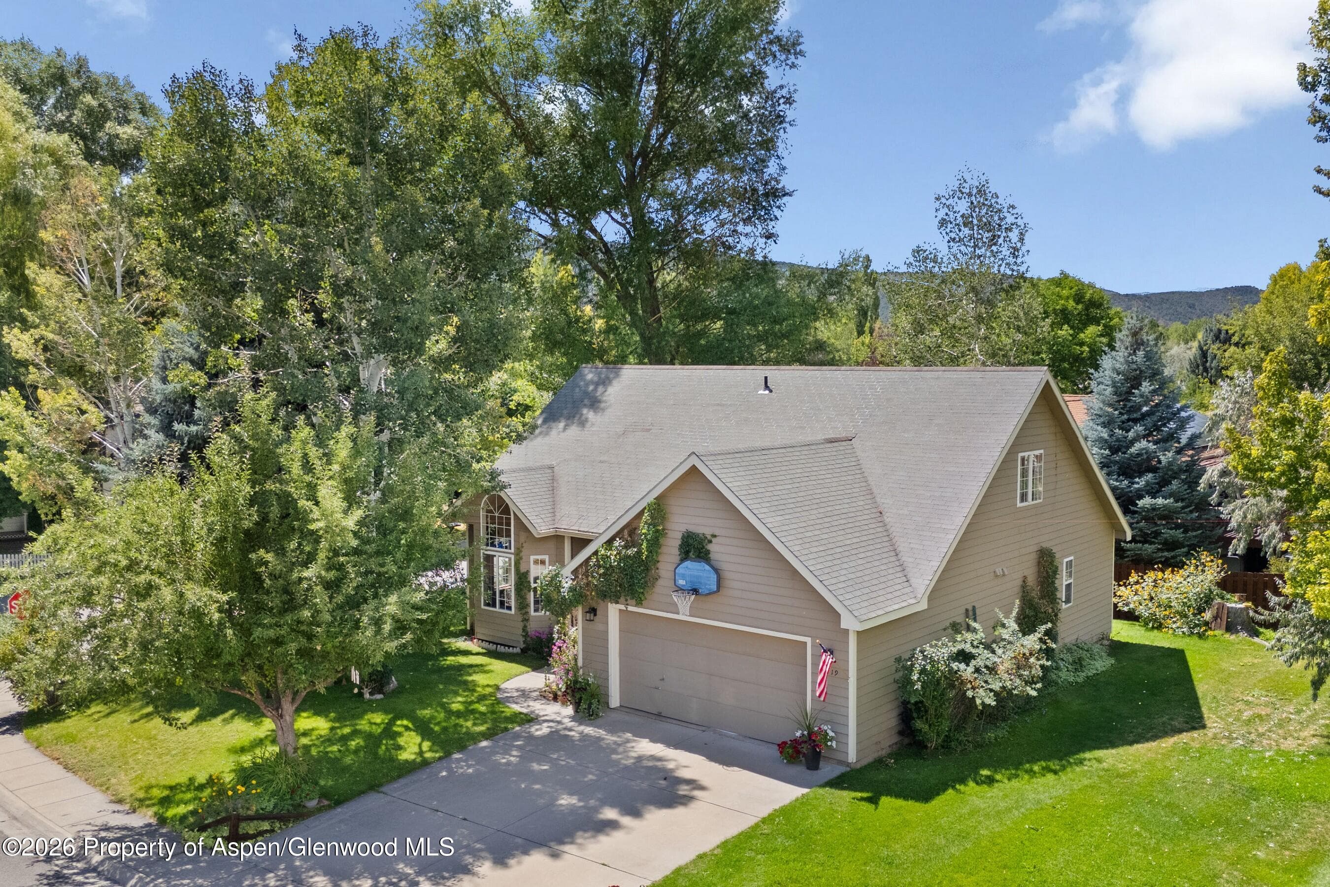 19 Eagles Nest Court, Carbondale, CO 81623 - Photo 2