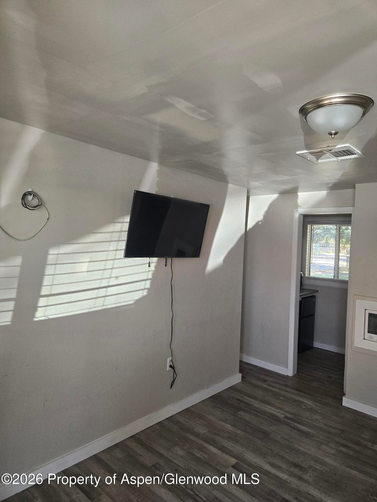 205 E Victory Way, Craig, CO 81625 - Photo 2