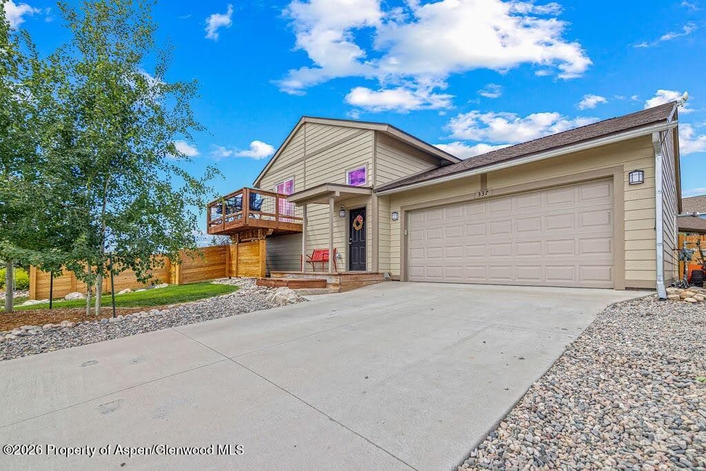 337 Lake View Road, Hayden, CO 81639