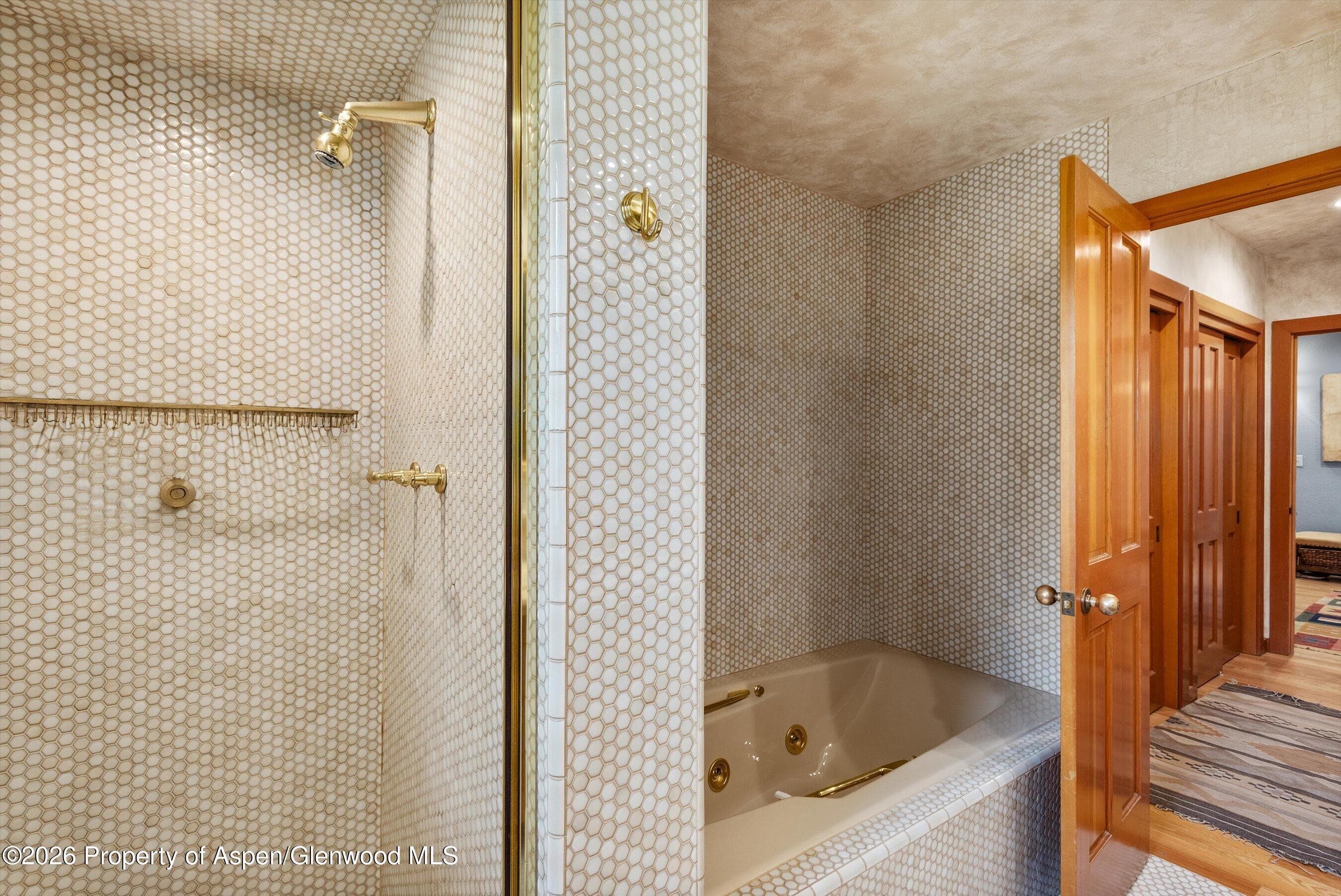 Property - Photo 16